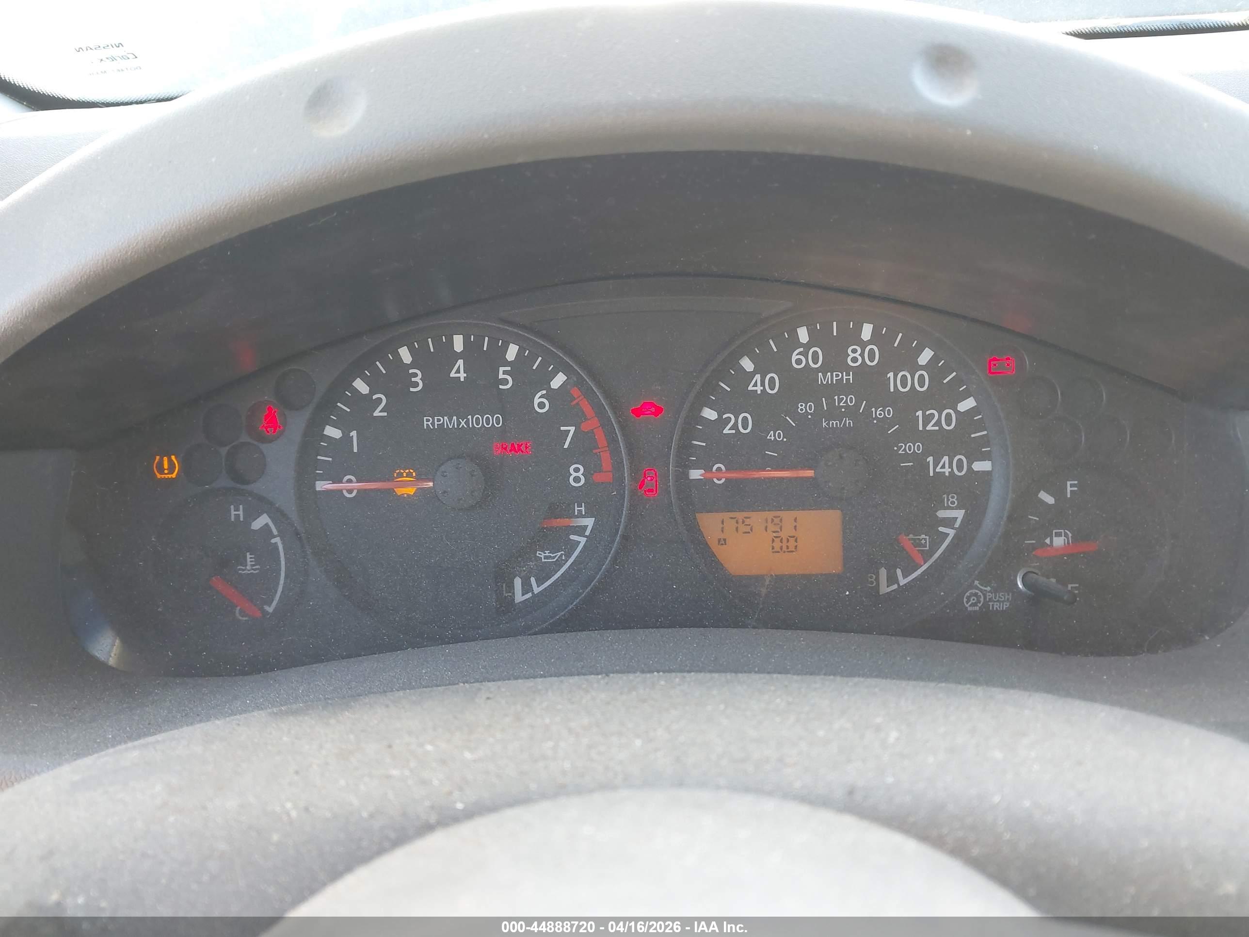 NISSAN FRONTIER image 7