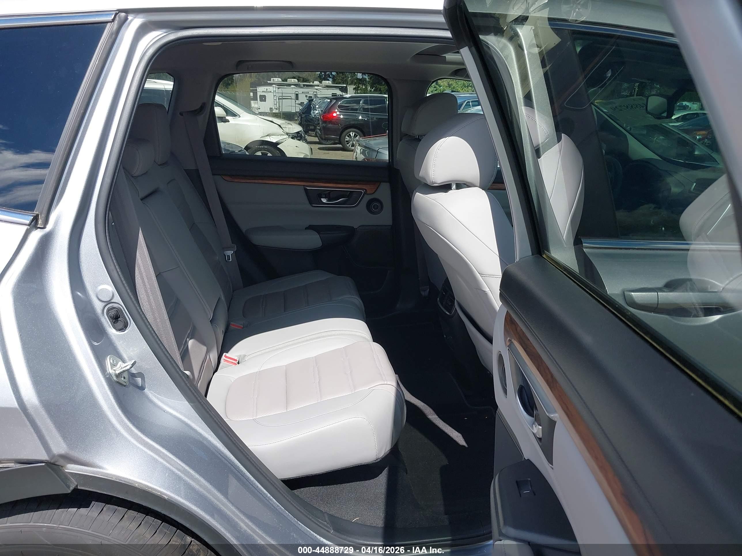 HONDA CR-V image 8