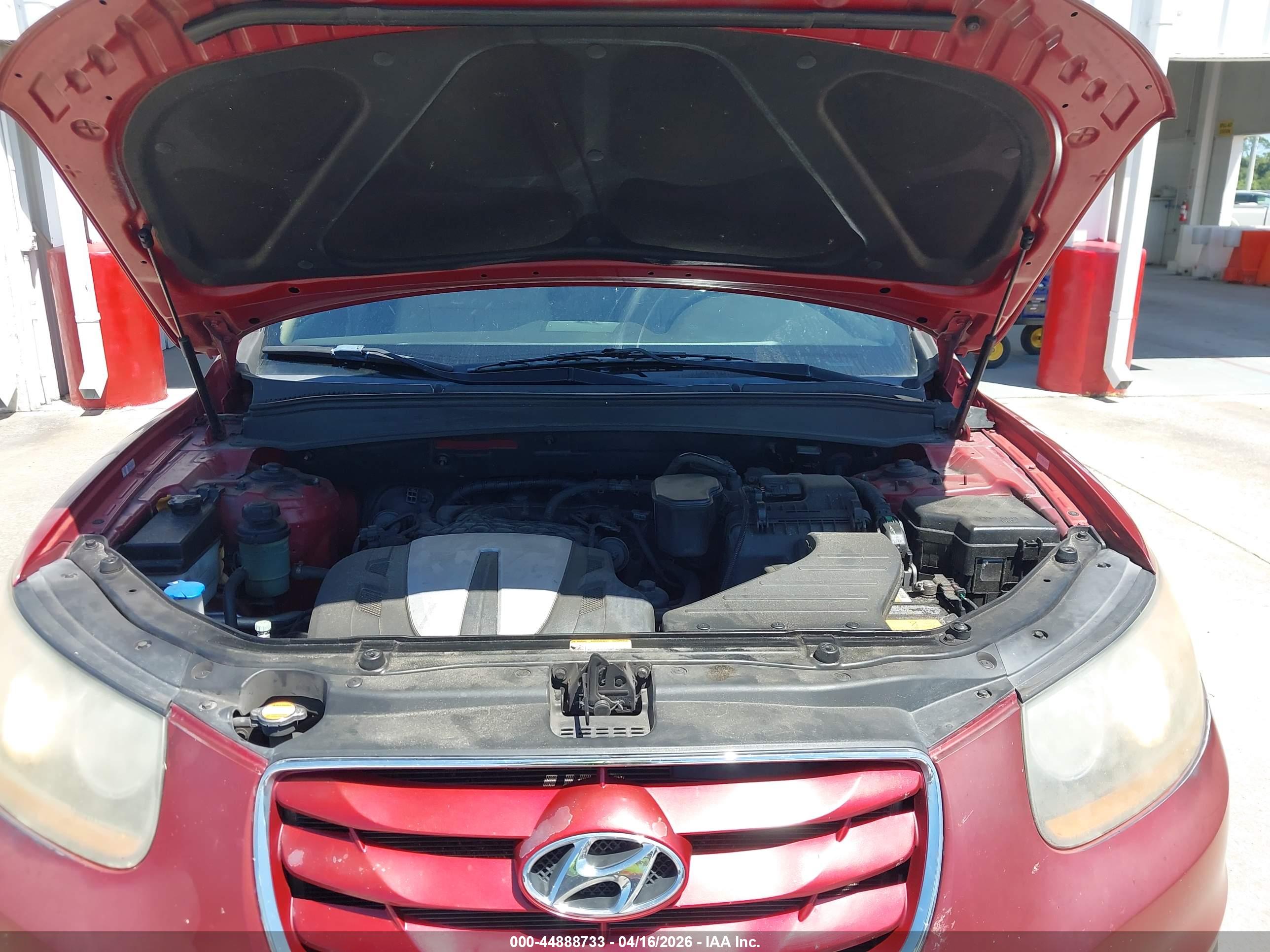 HYUNDAI SANTA image 10