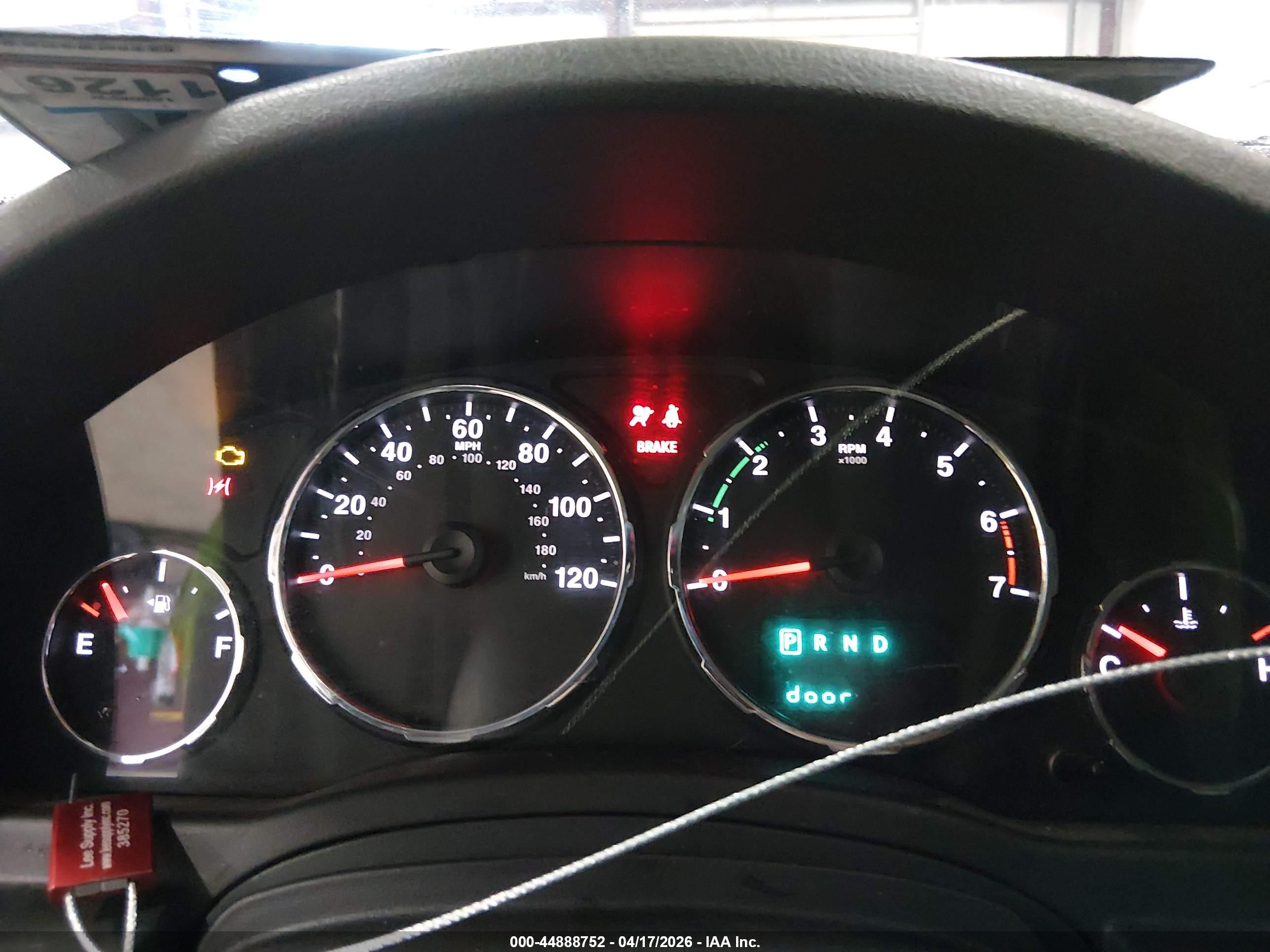 JEEP LIBERTY image 7