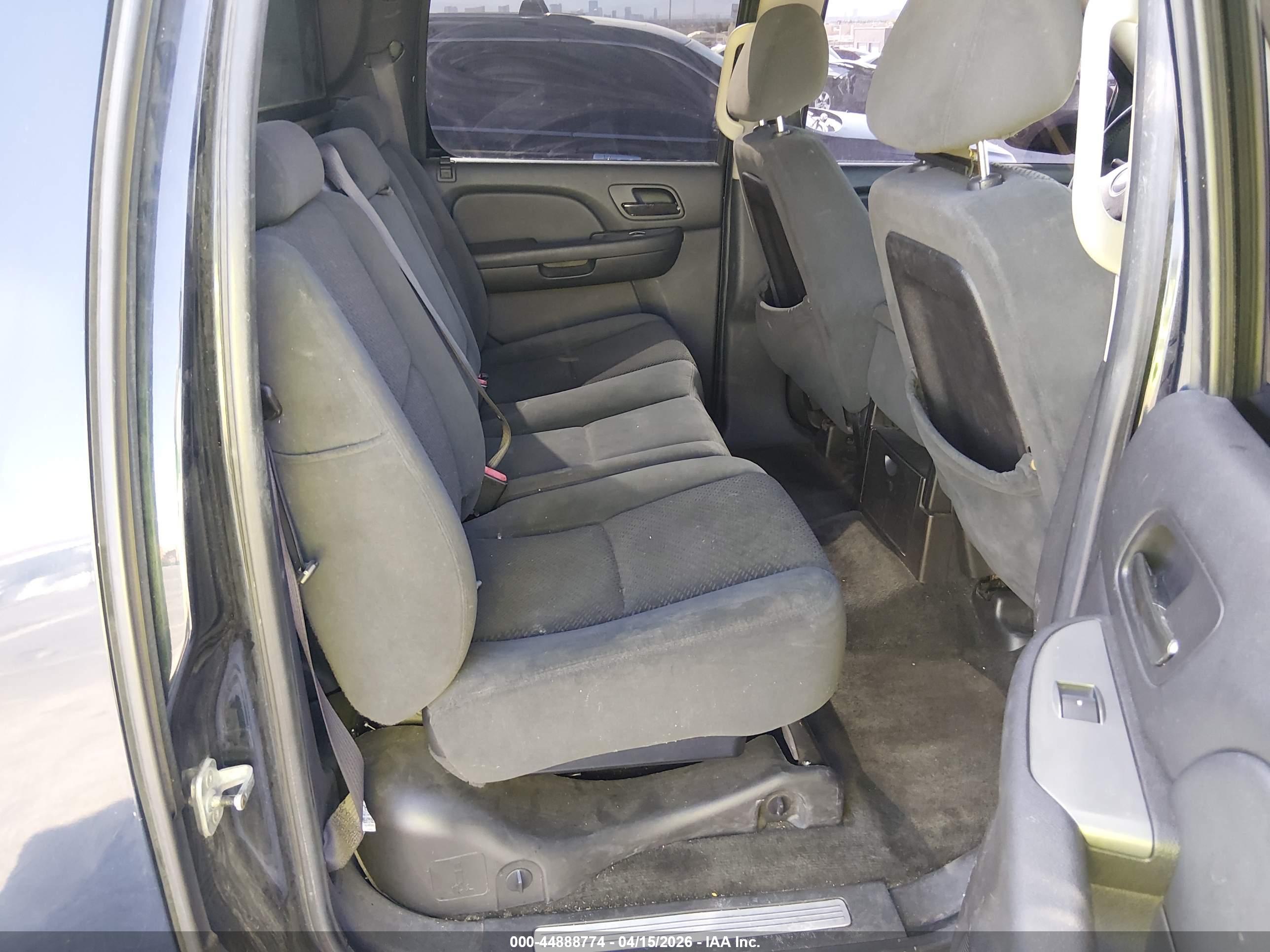 CHEVROLET AVALANCHE image 8