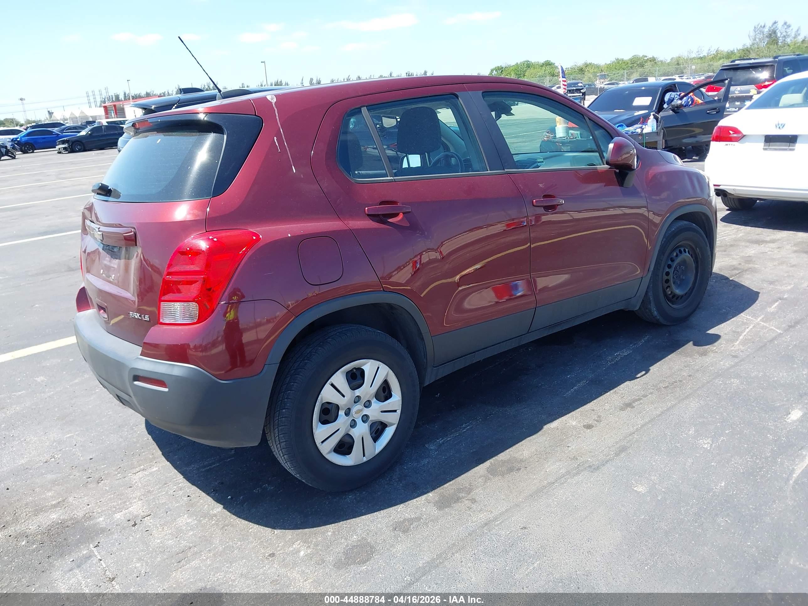 CHEVROLET TRAX image 4
