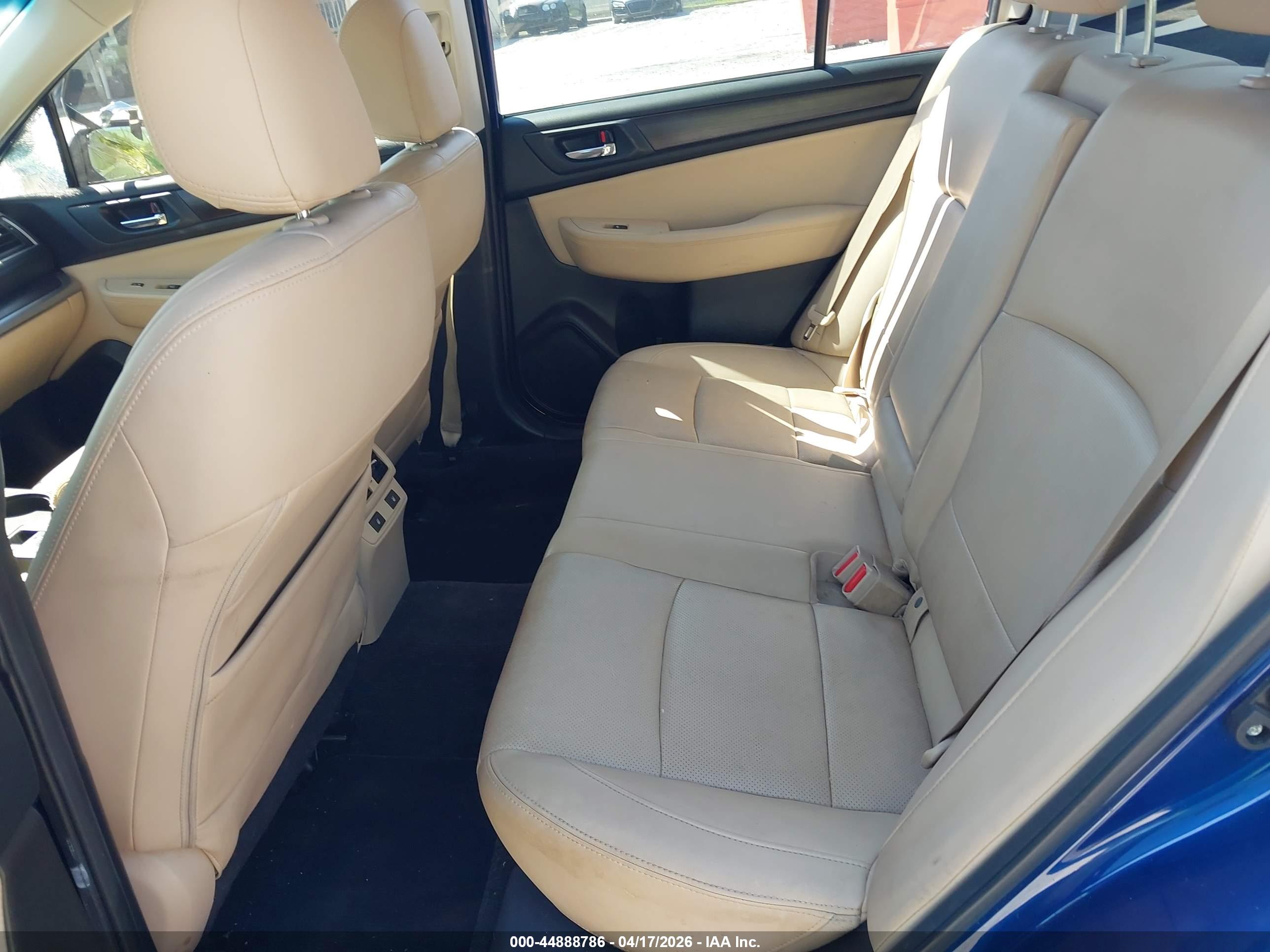 SUBARU LEGACY image 8
