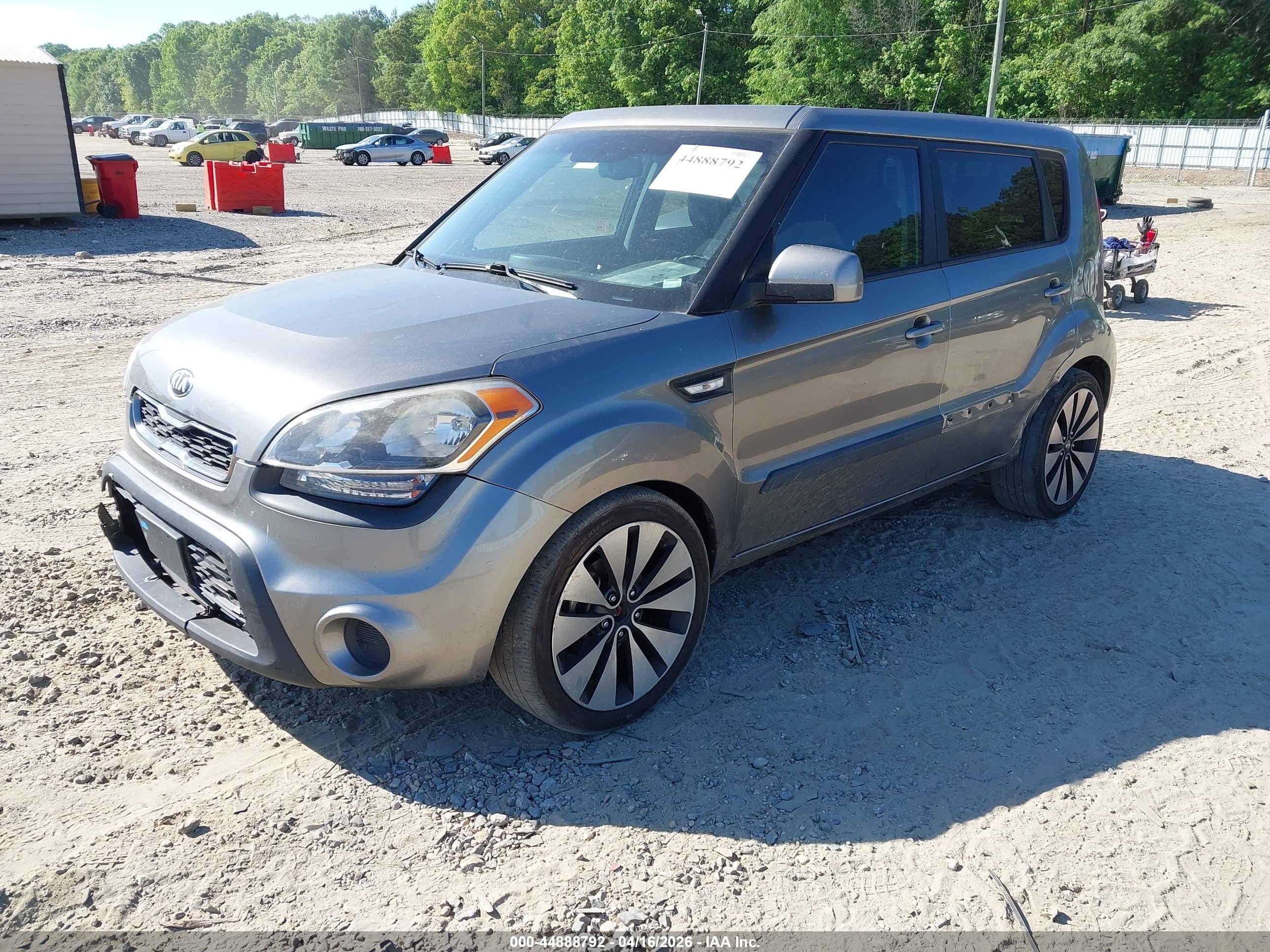 KIA SOUL image 2