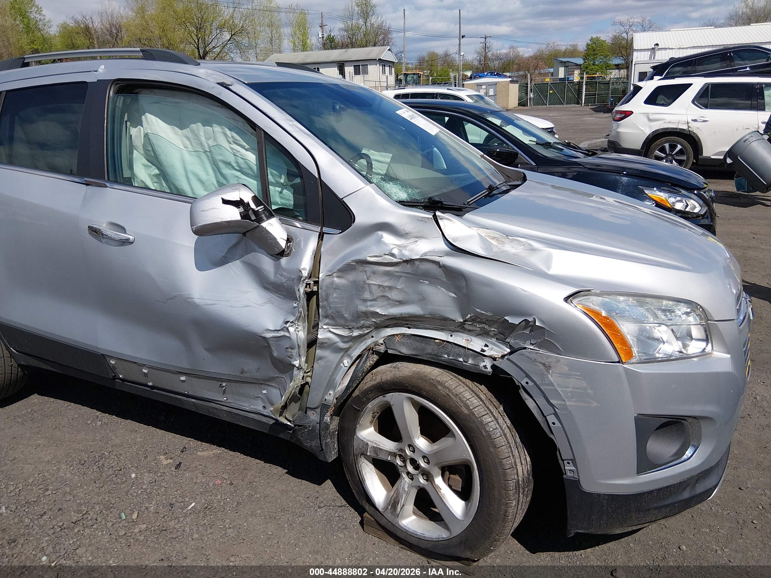 CHEVROLET TRAX image 6