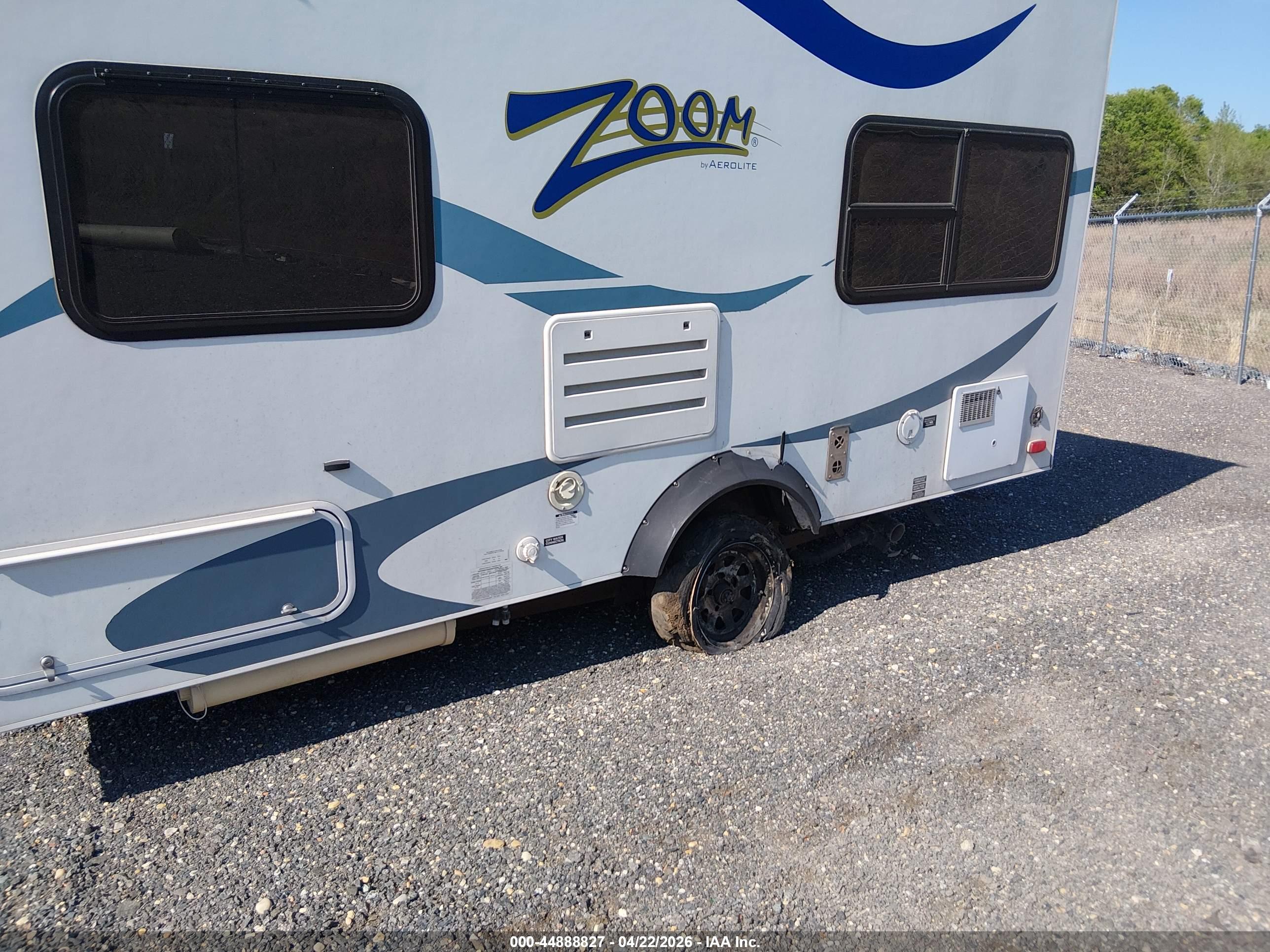 AEROLITE ZOOM image 6