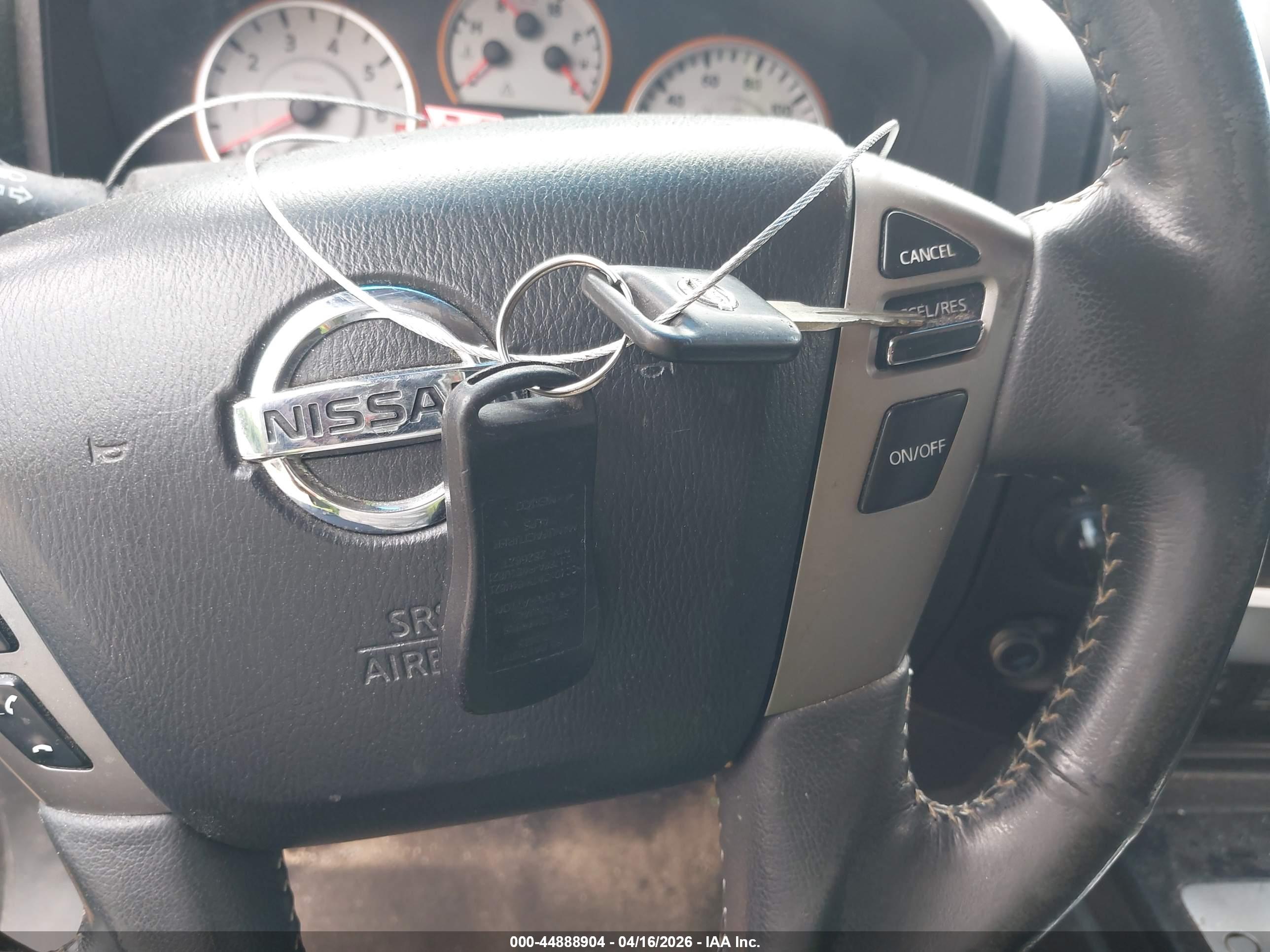 NISSAN TITAN image 11