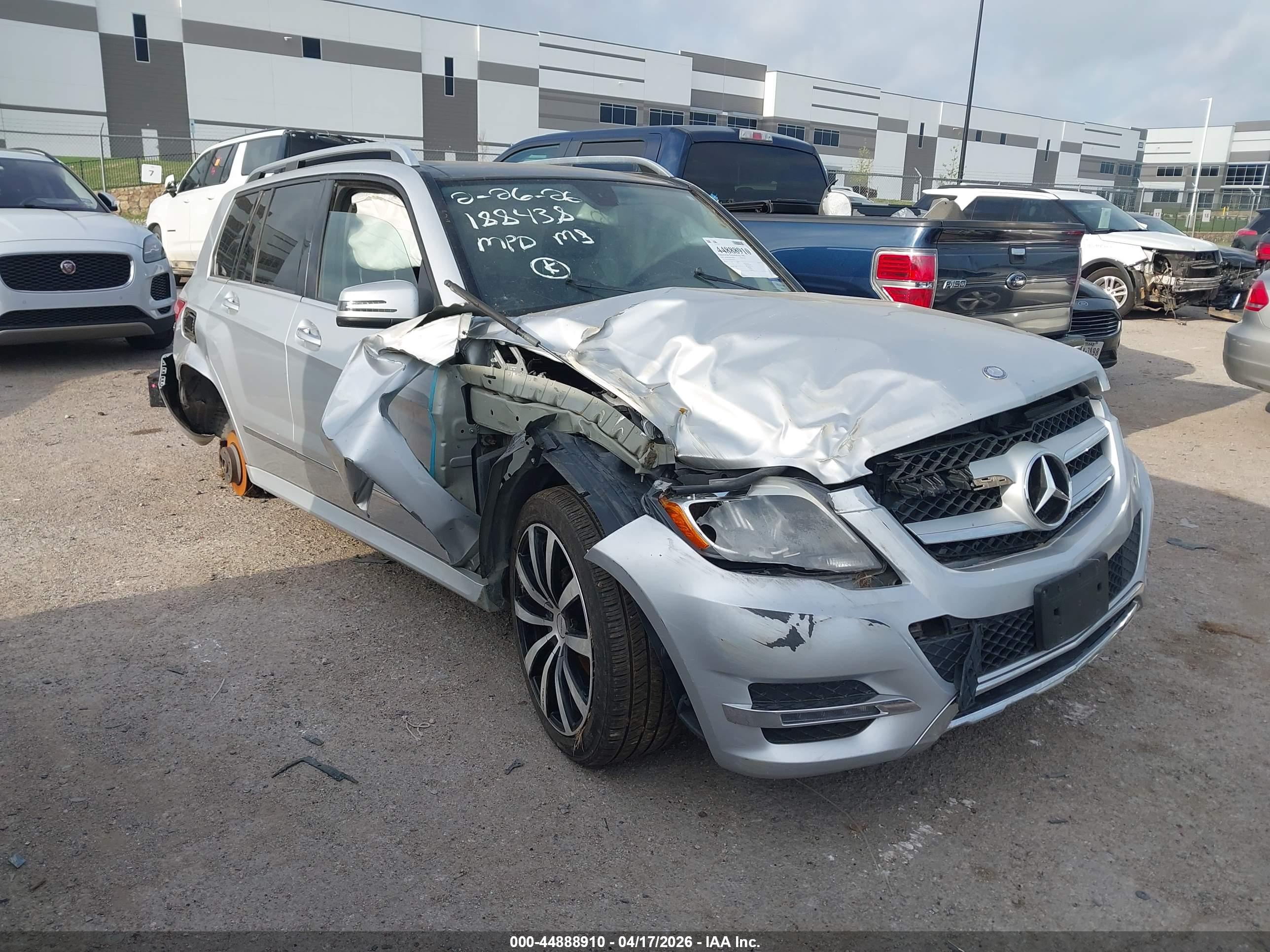 MERCEDES-BENZ GLK image 6