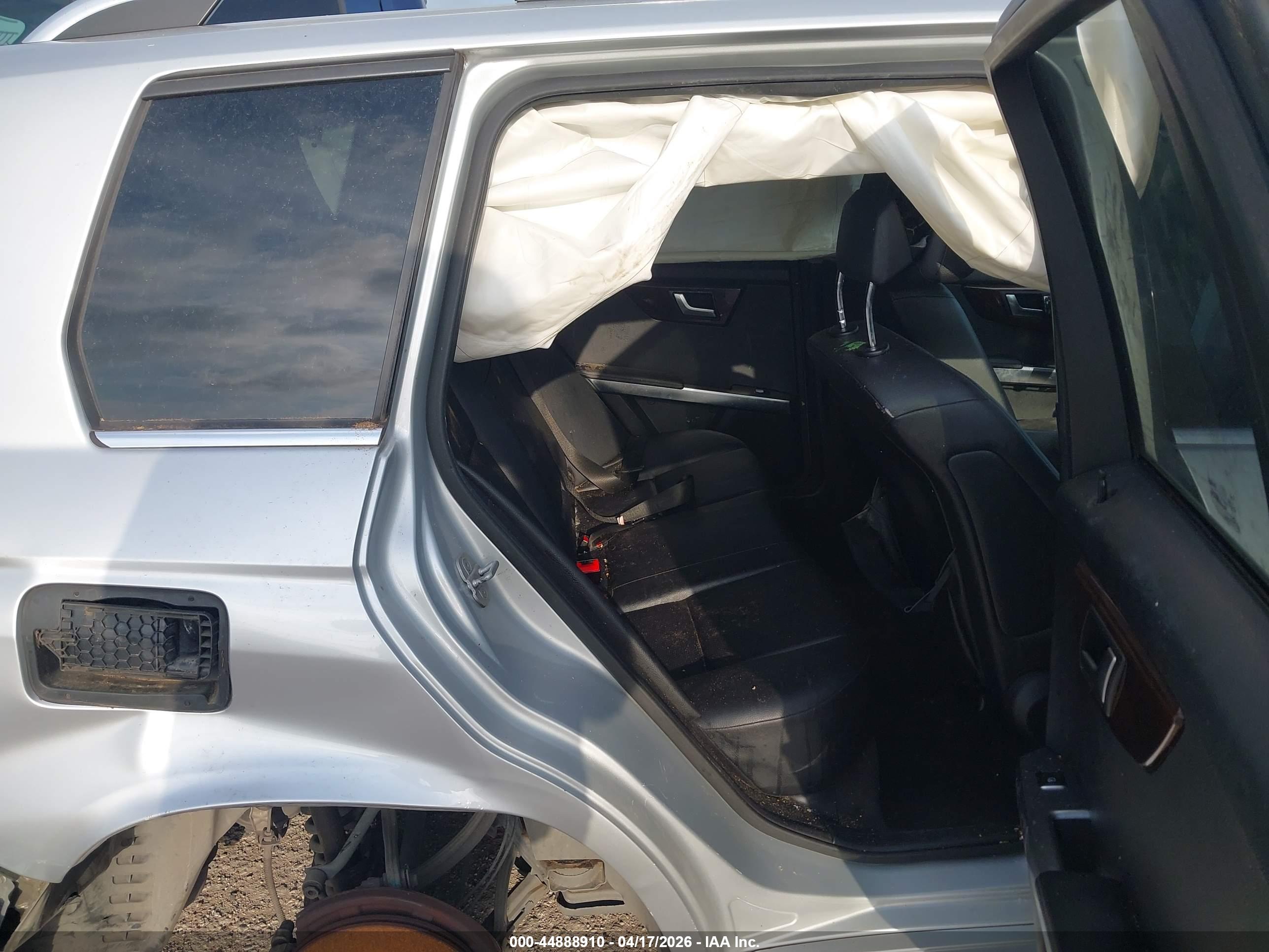 MERCEDES-BENZ GLK image 8