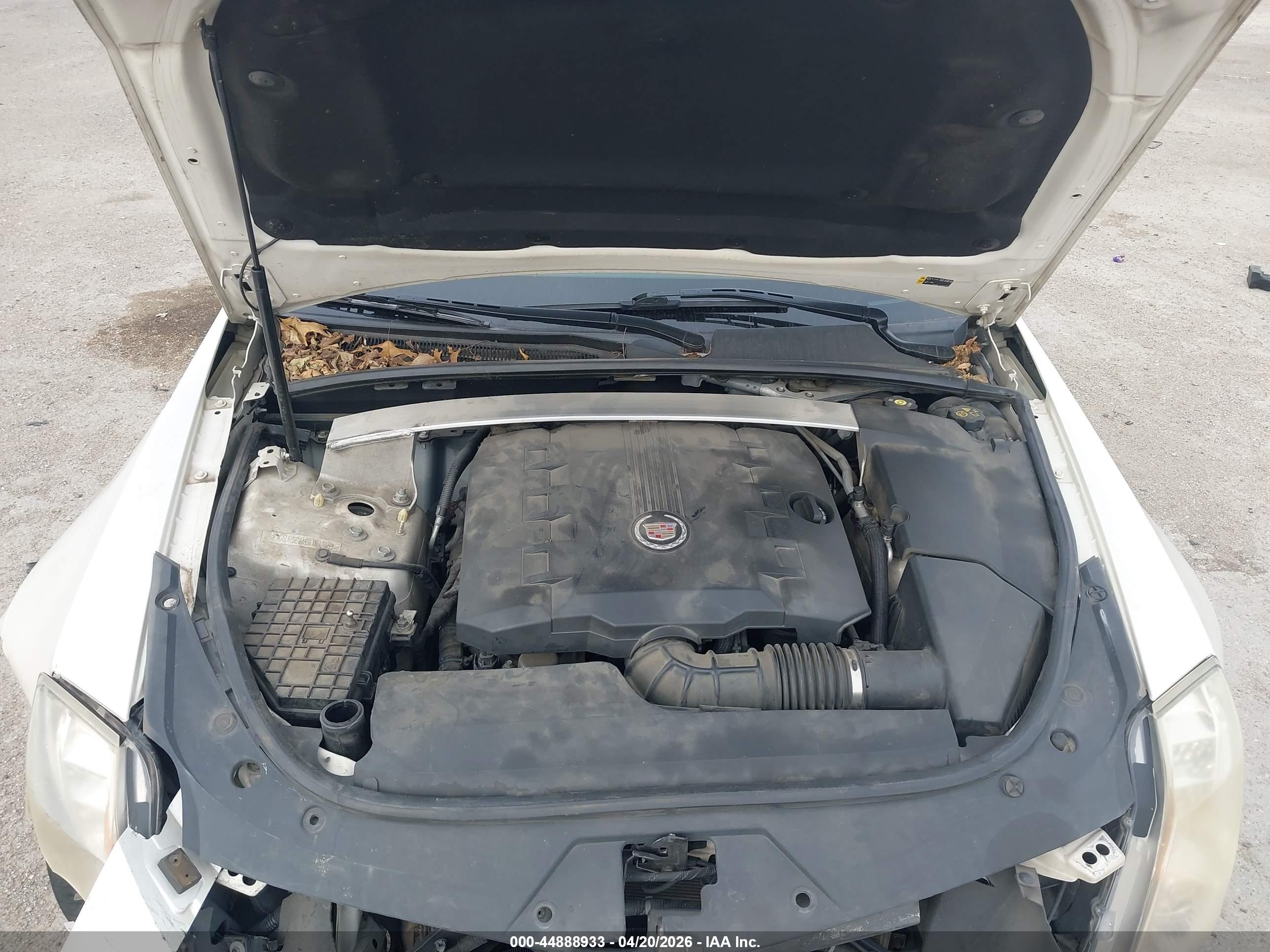 CADILLAC CTS image 10