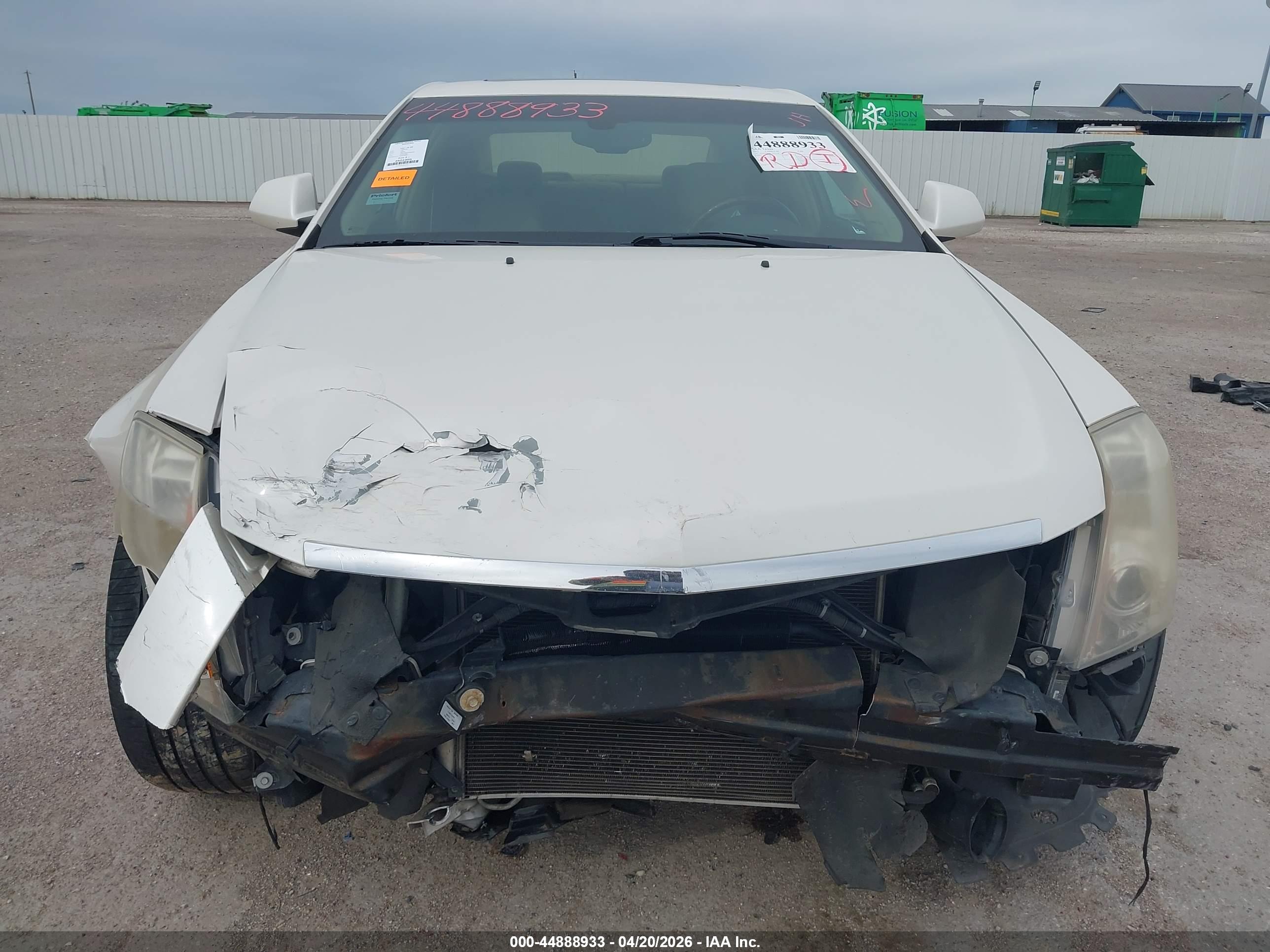CADILLAC CTS image 6