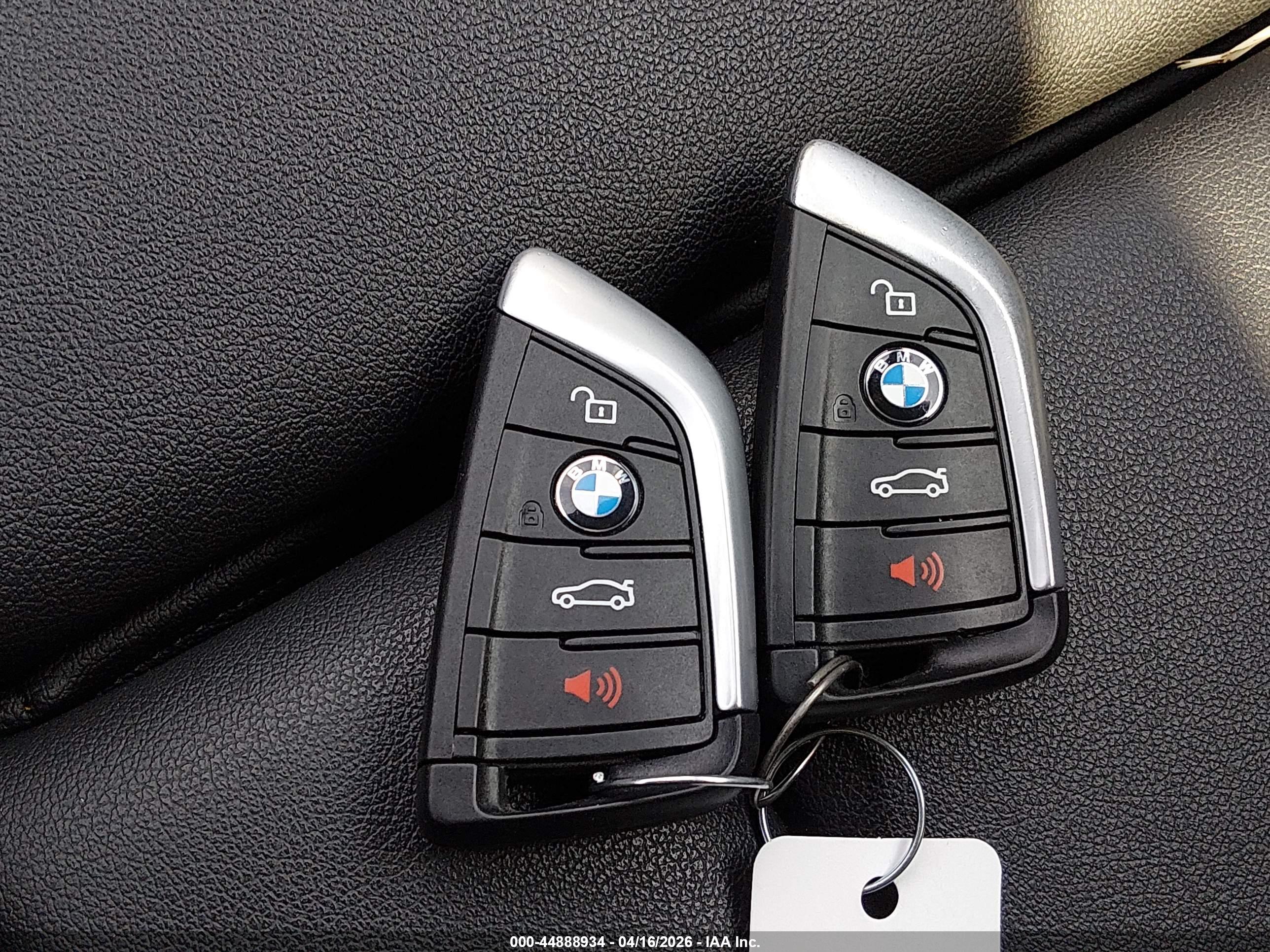 BMW X4 image 11