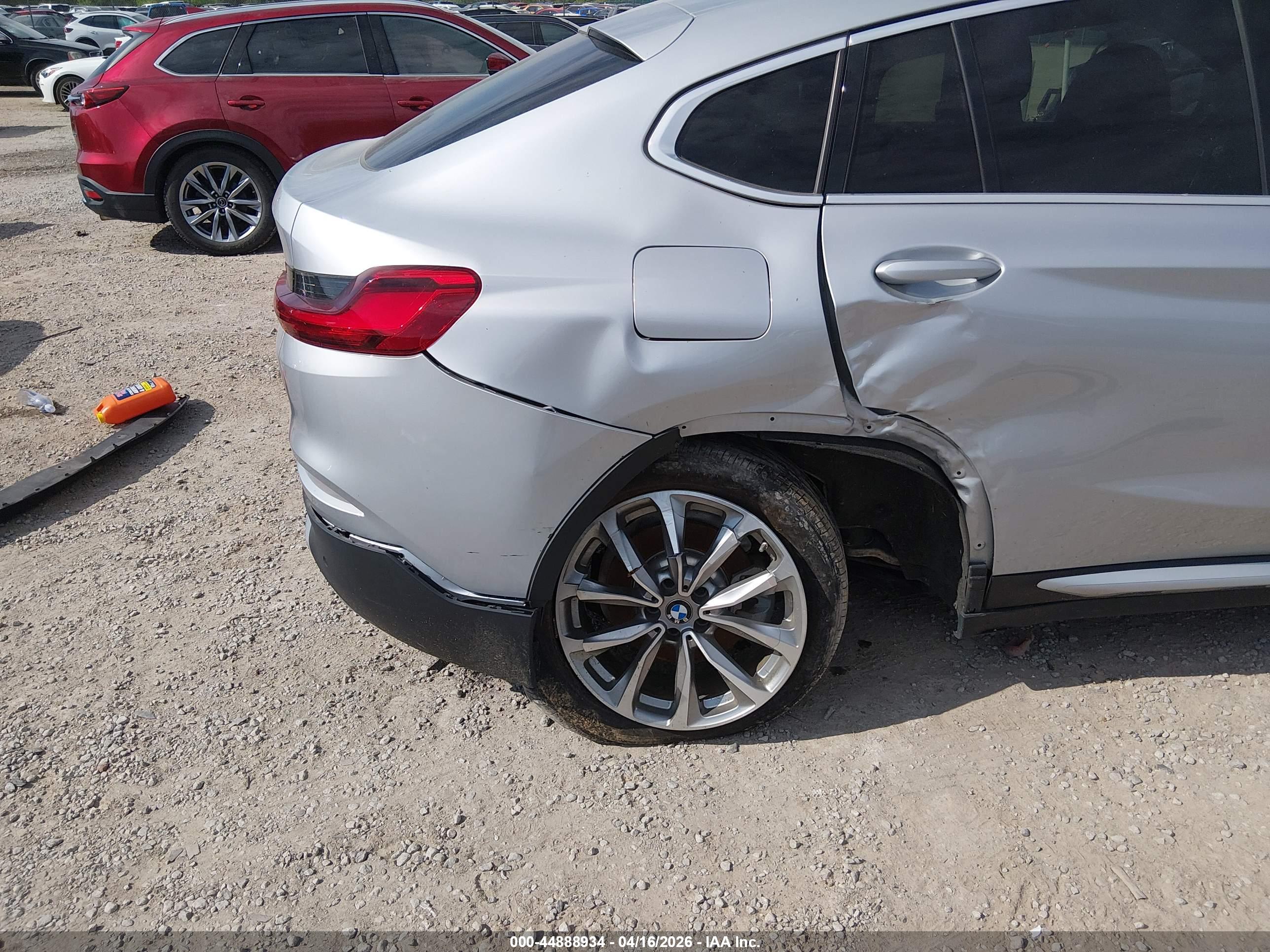 BMW X4 image 6
