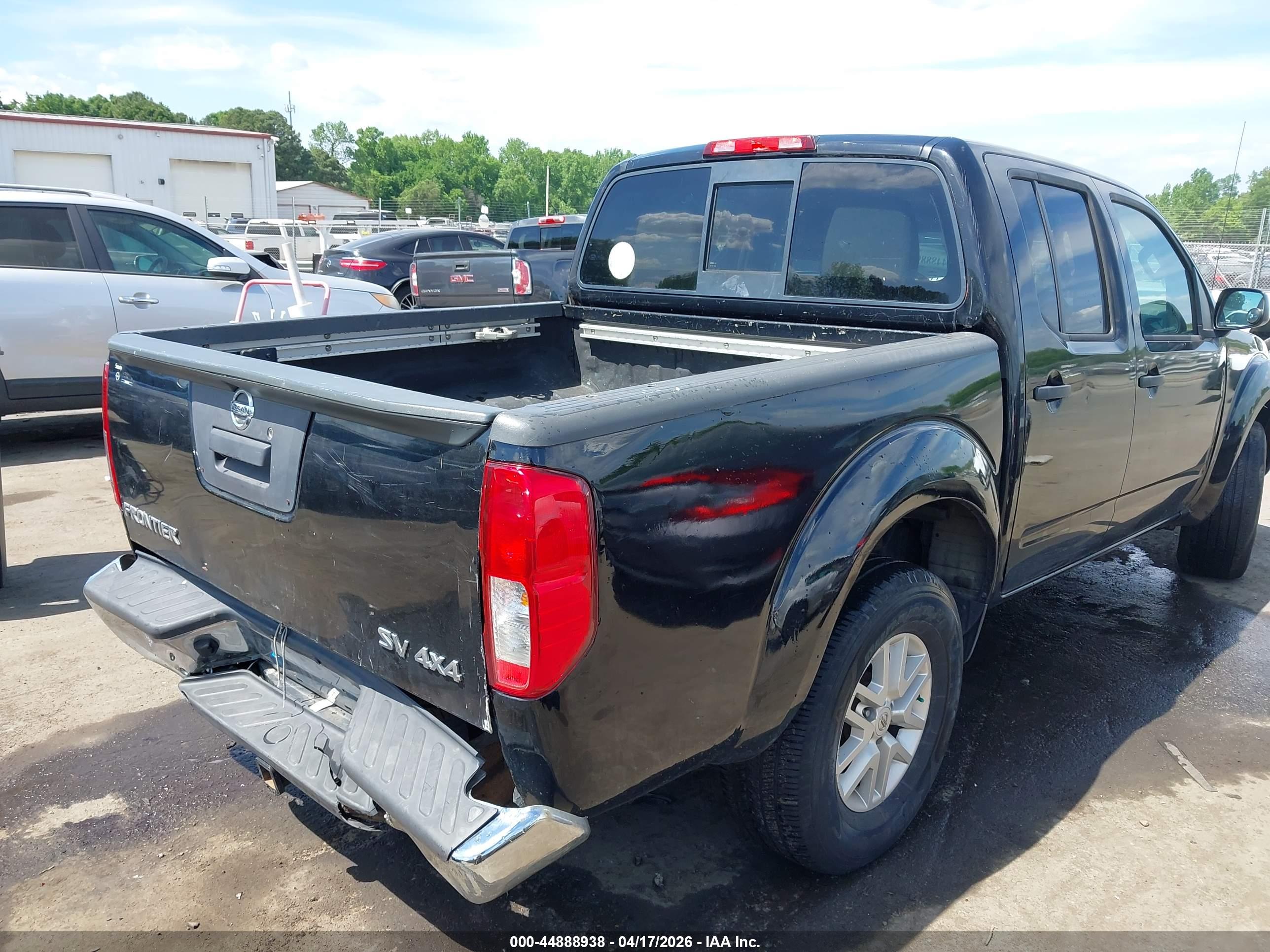 NISSAN FRONTIER image 4