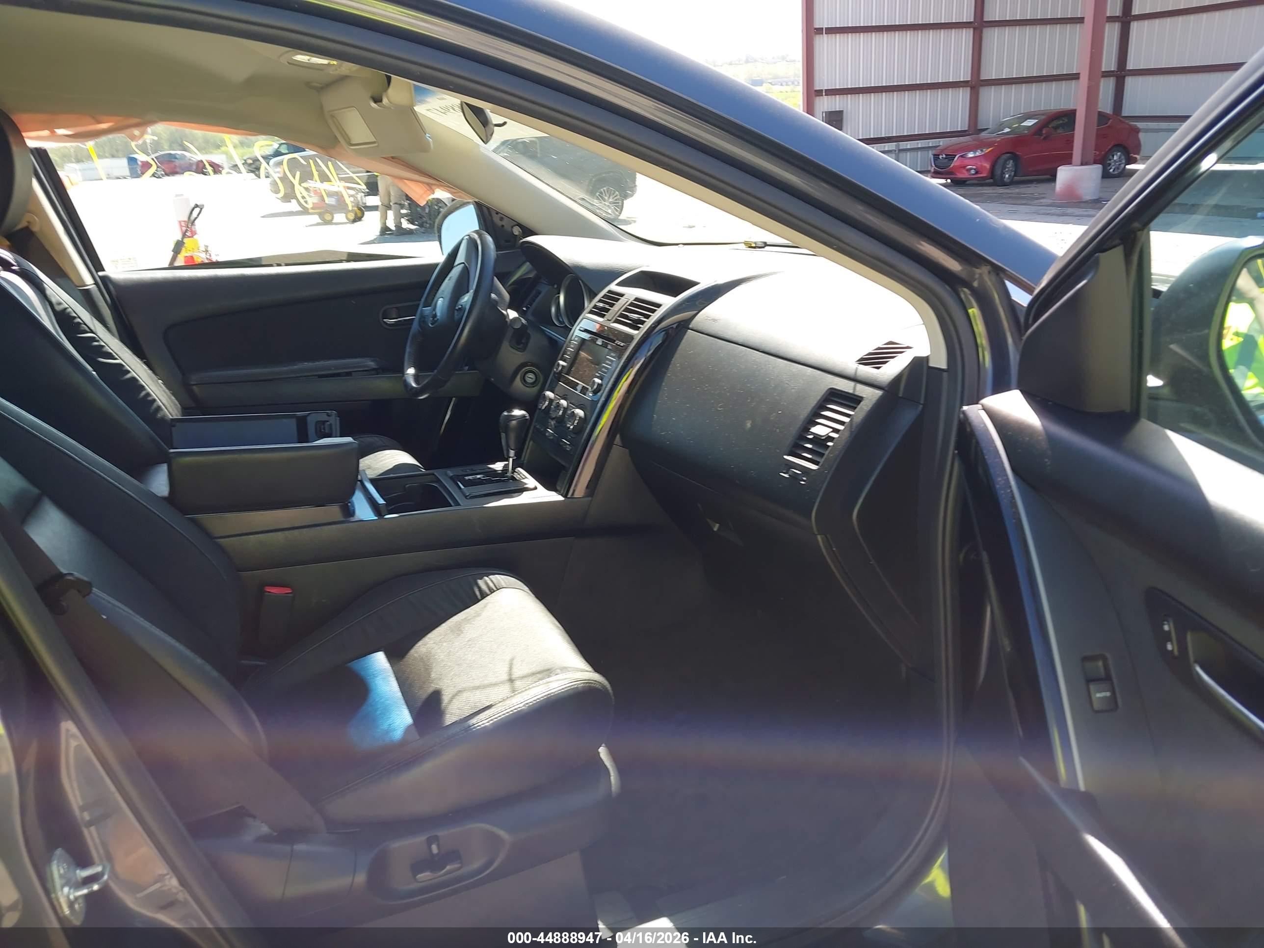 MAZDA CX-9 image 5