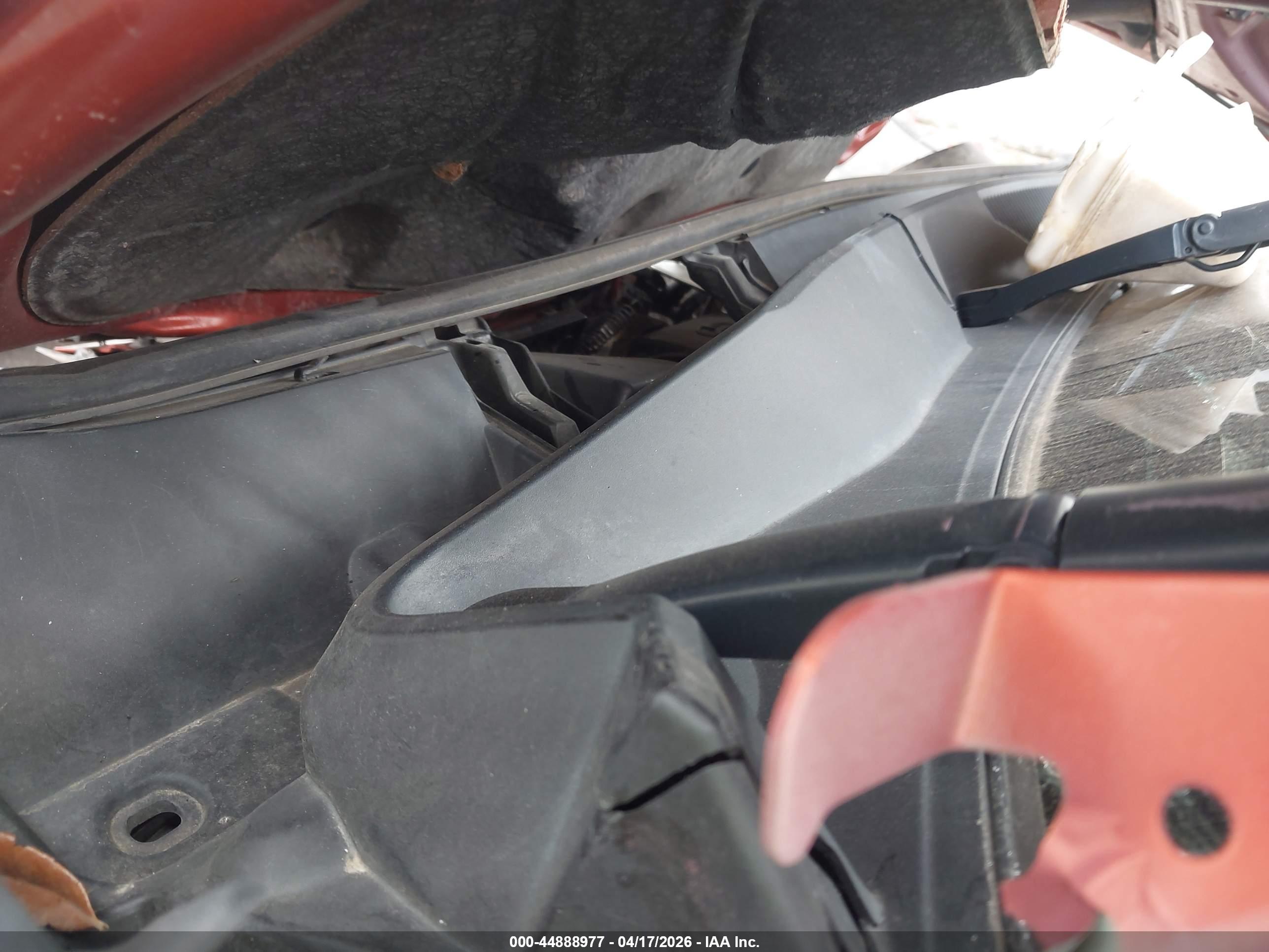 TOYOTA RAV4 image 10