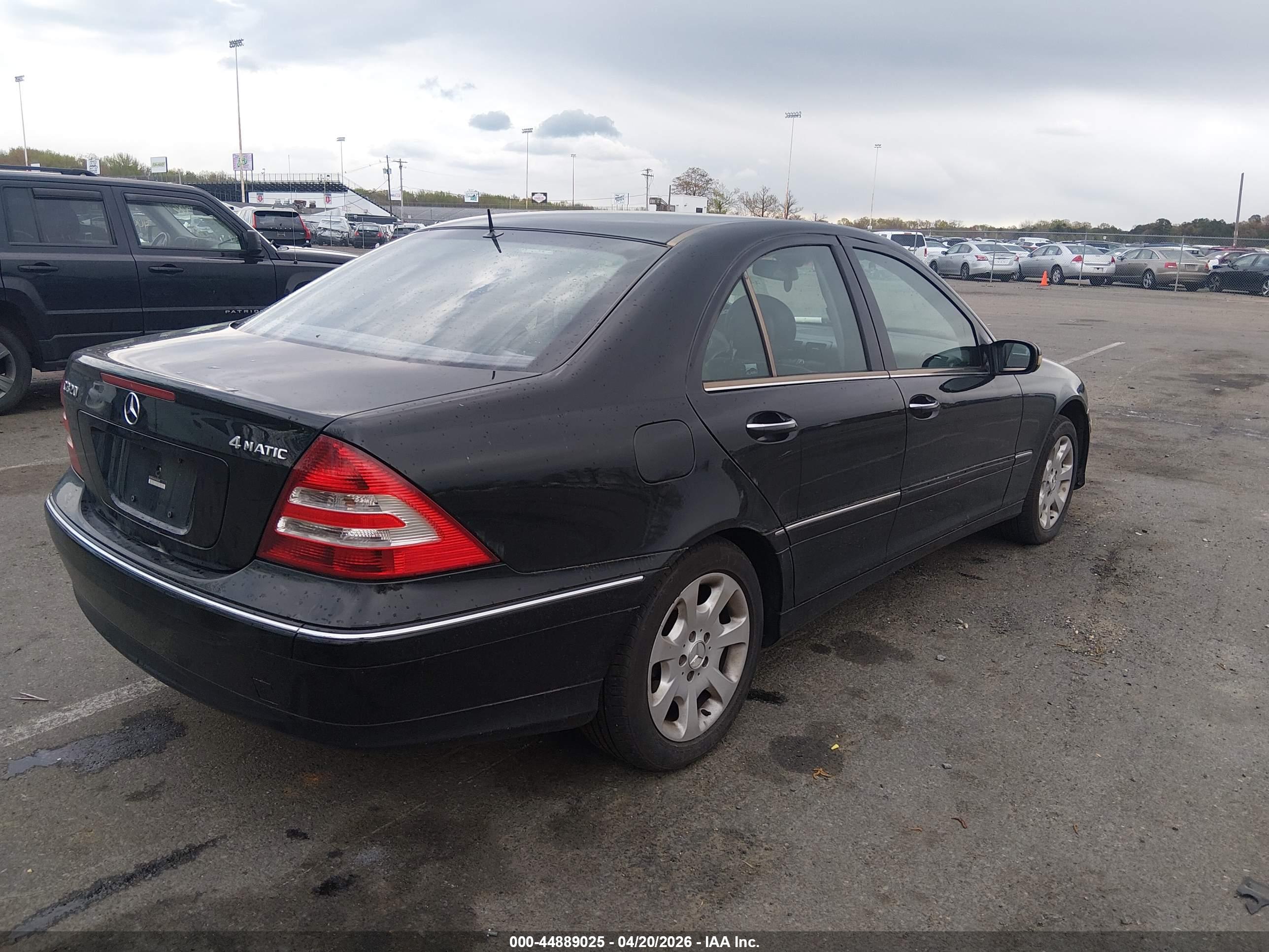 MERCEDES-BENZ C image 4