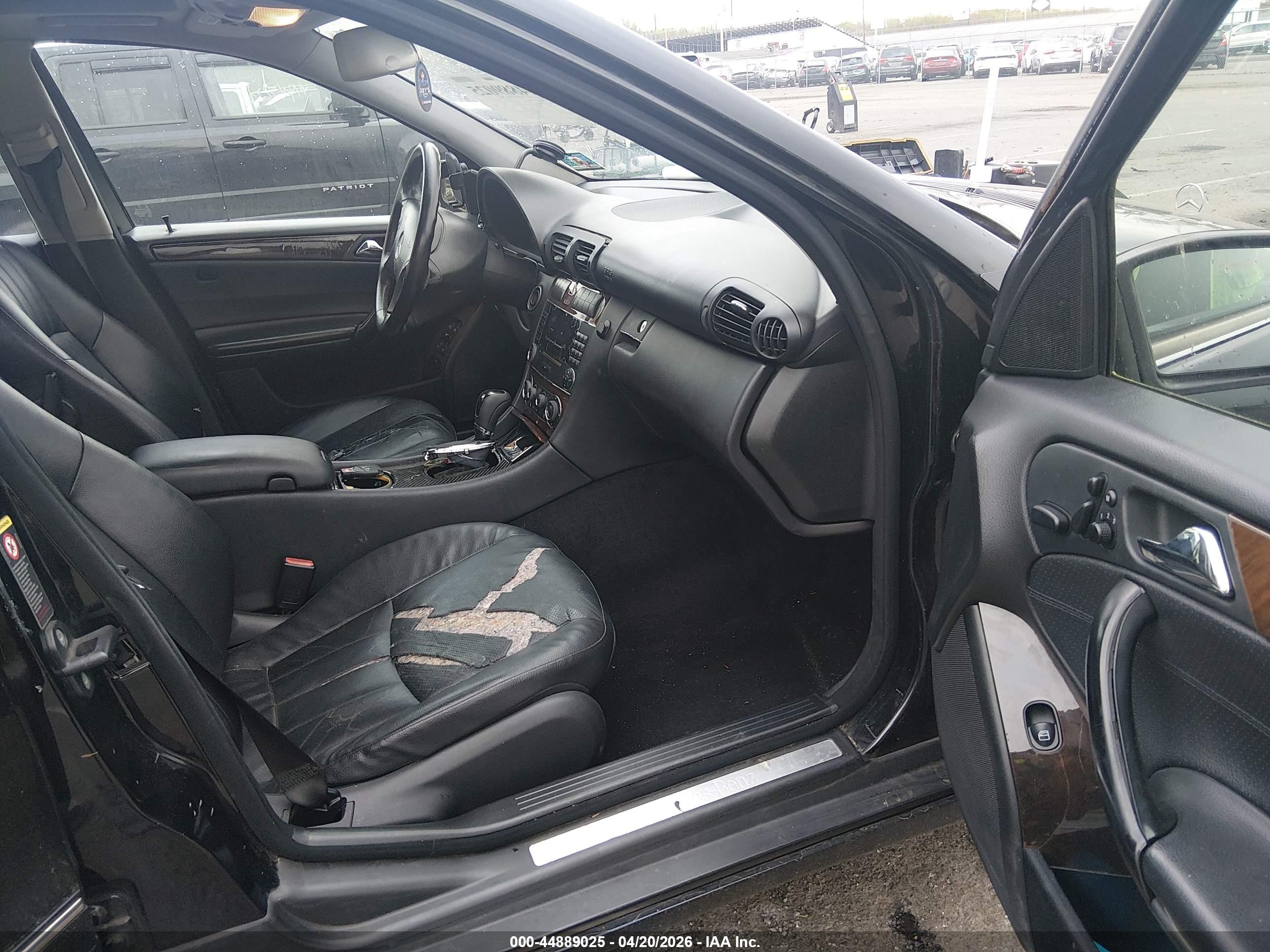 MERCEDES-BENZ C image 5