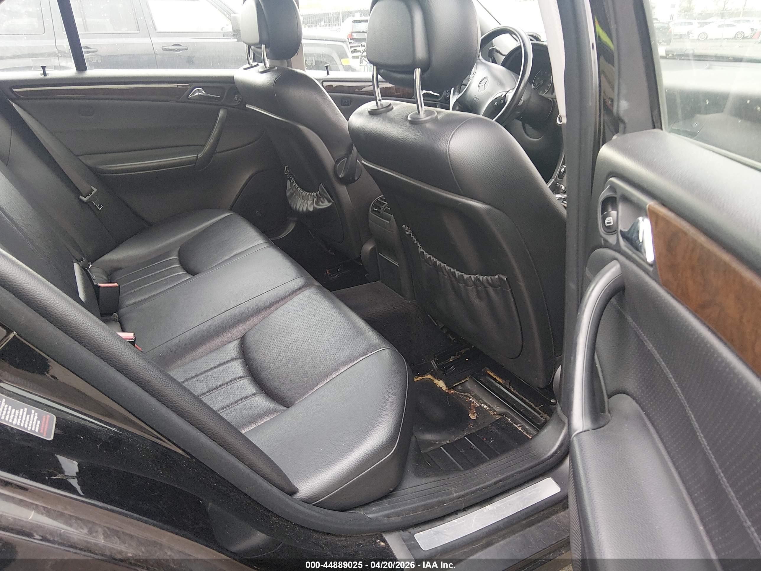 MERCEDES-BENZ C image 8