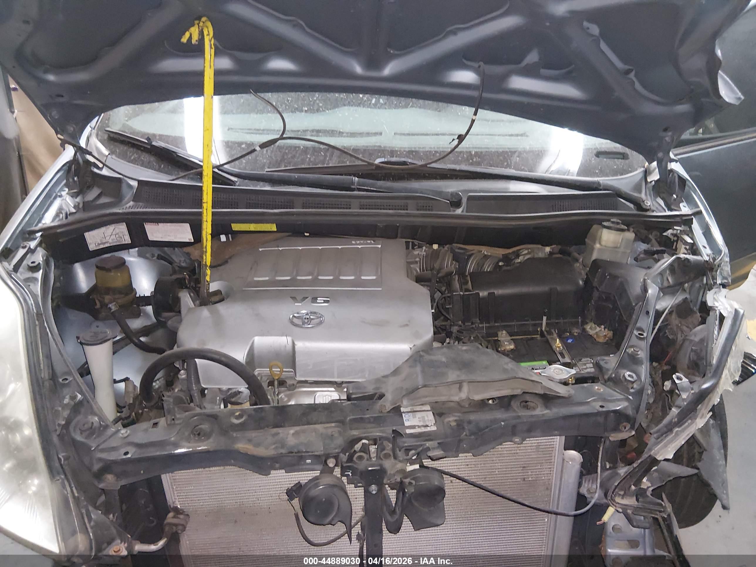 TOYOTA SIENNA image 10