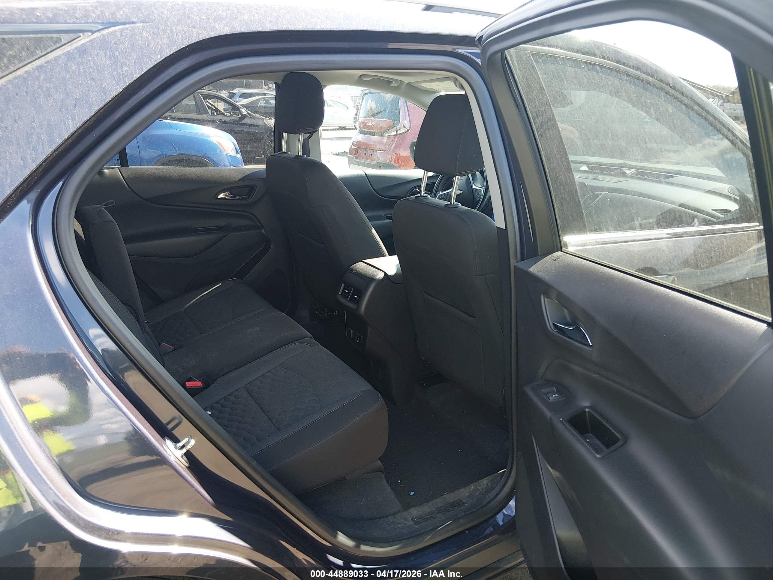 CHEVROLET EQUINOX image 8