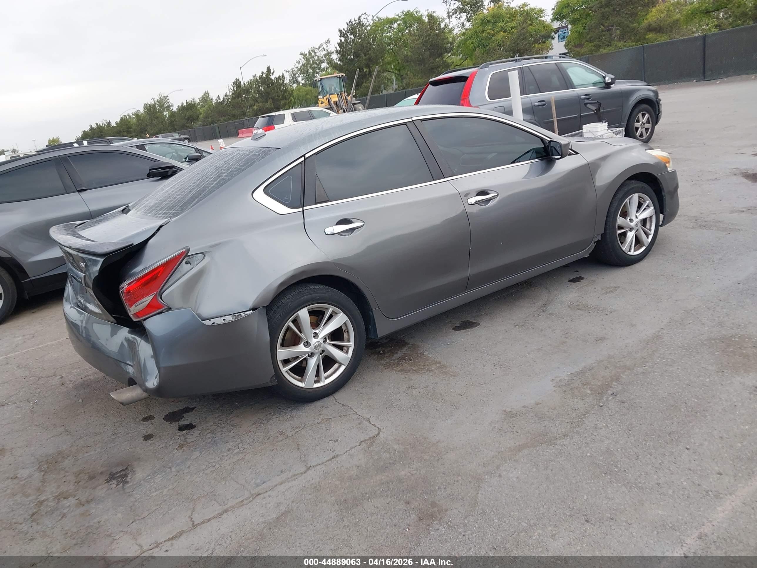 NISSAN ALTIMA image 4