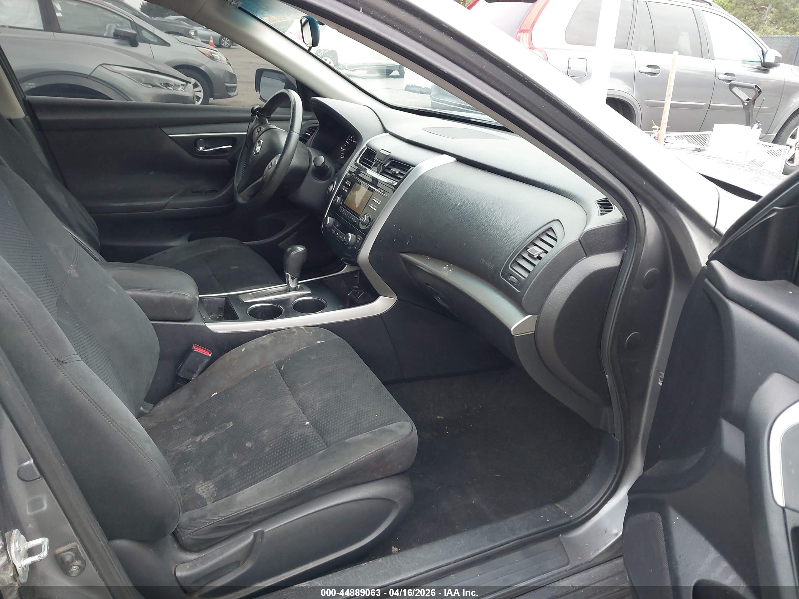 NISSAN ALTIMA image 5