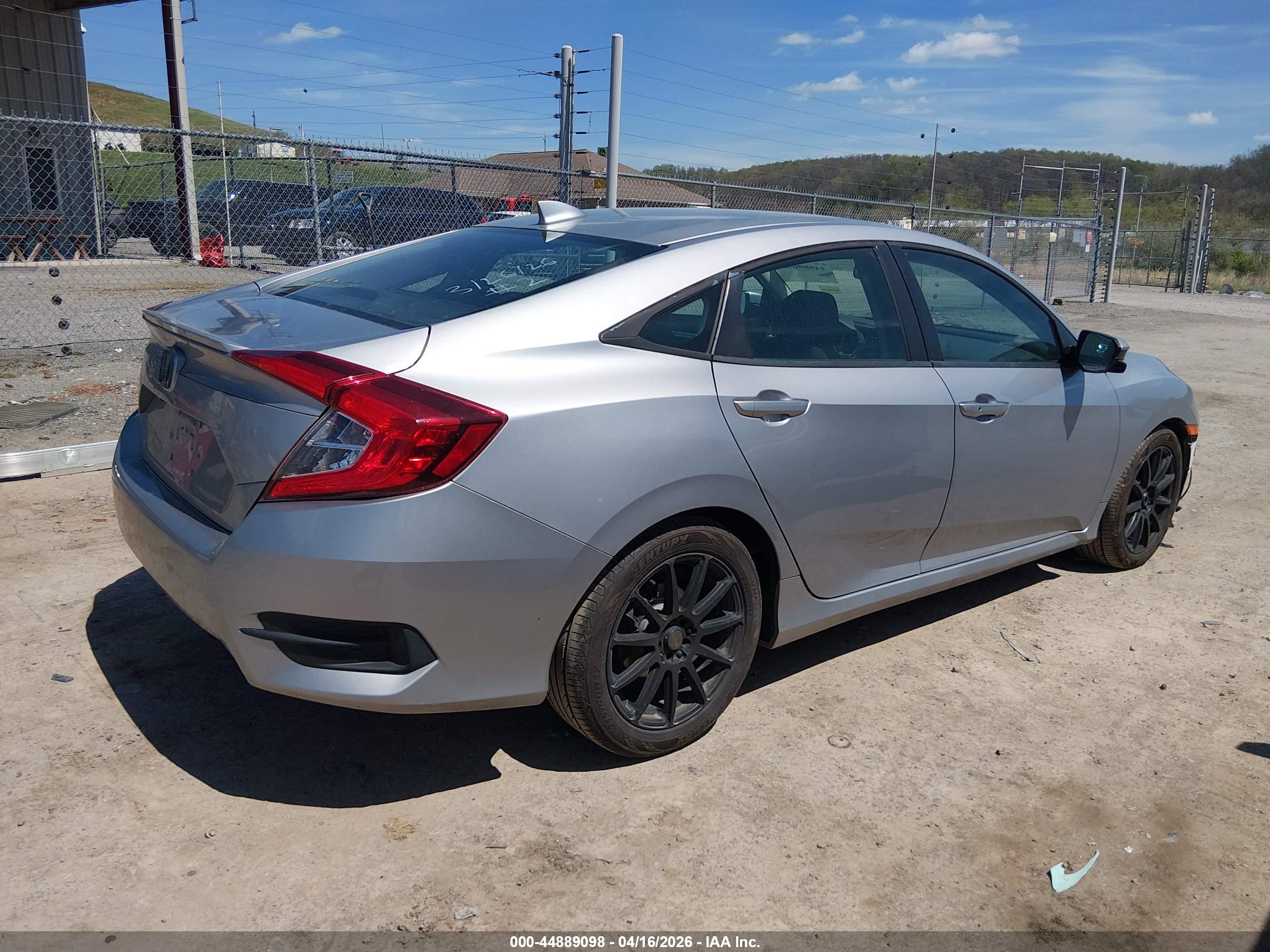 HONDA CIVIC image 4