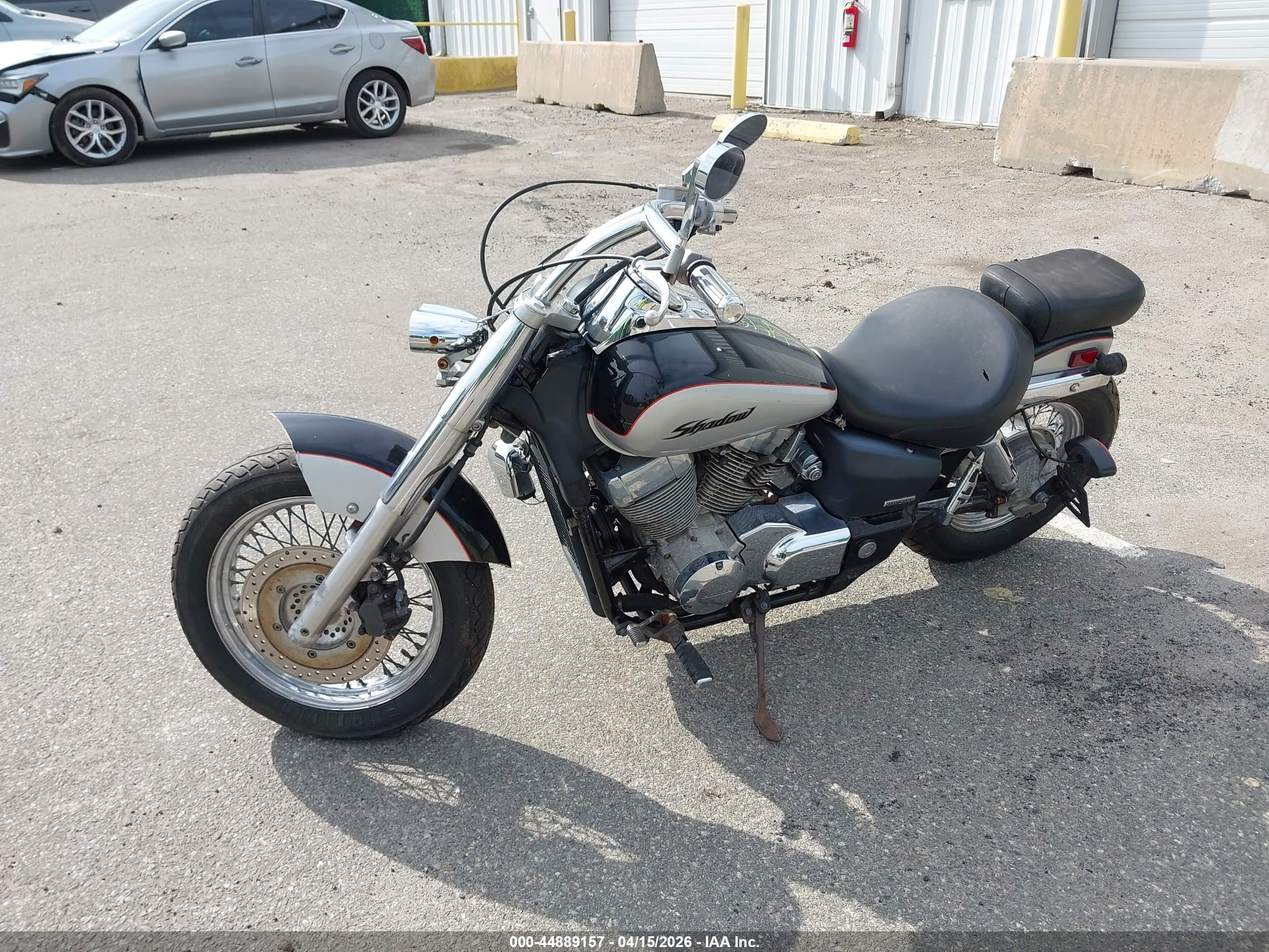 HONDA VT750 image 9