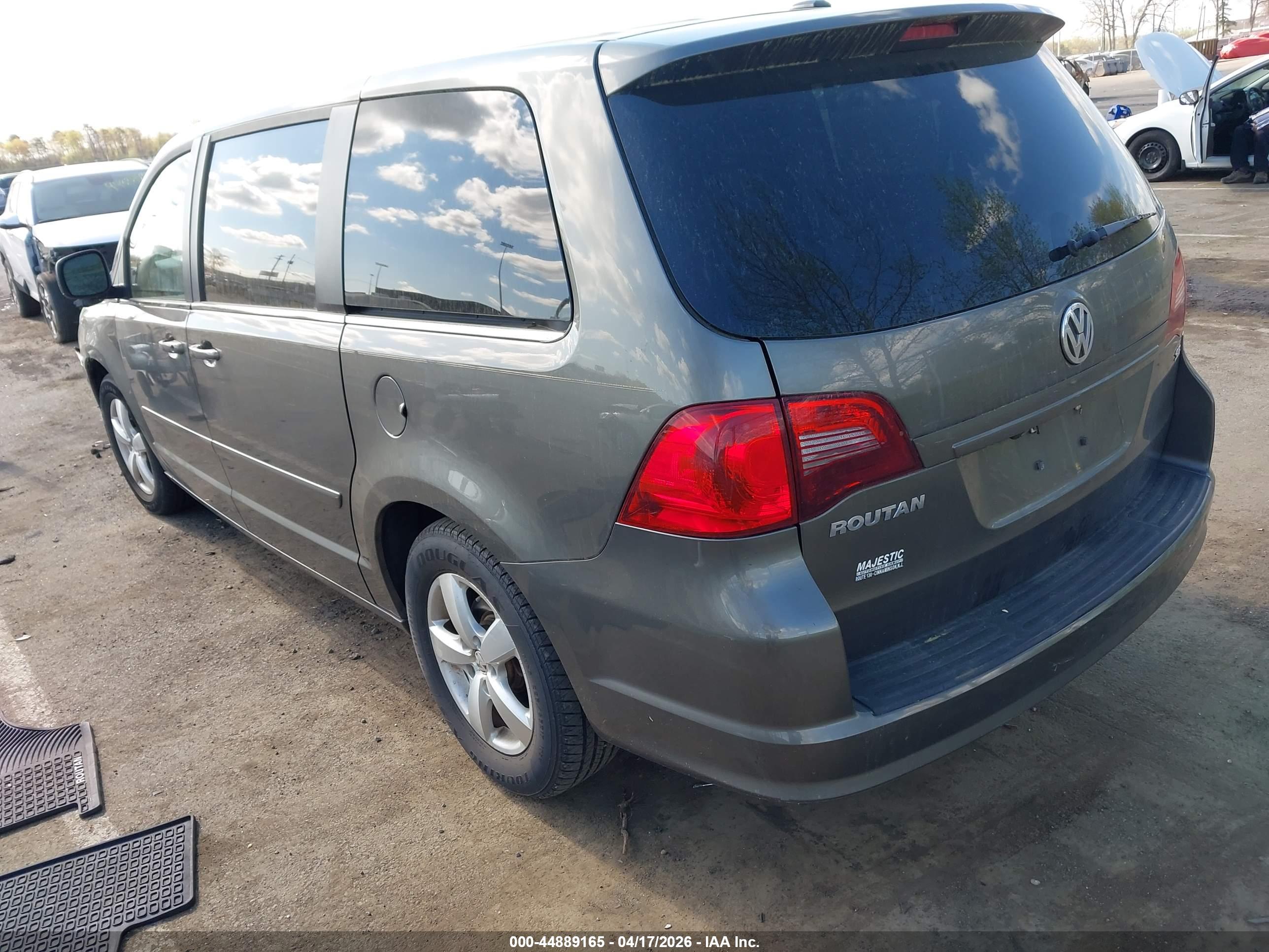 VOLKSWAGEN ROUTAN image 3