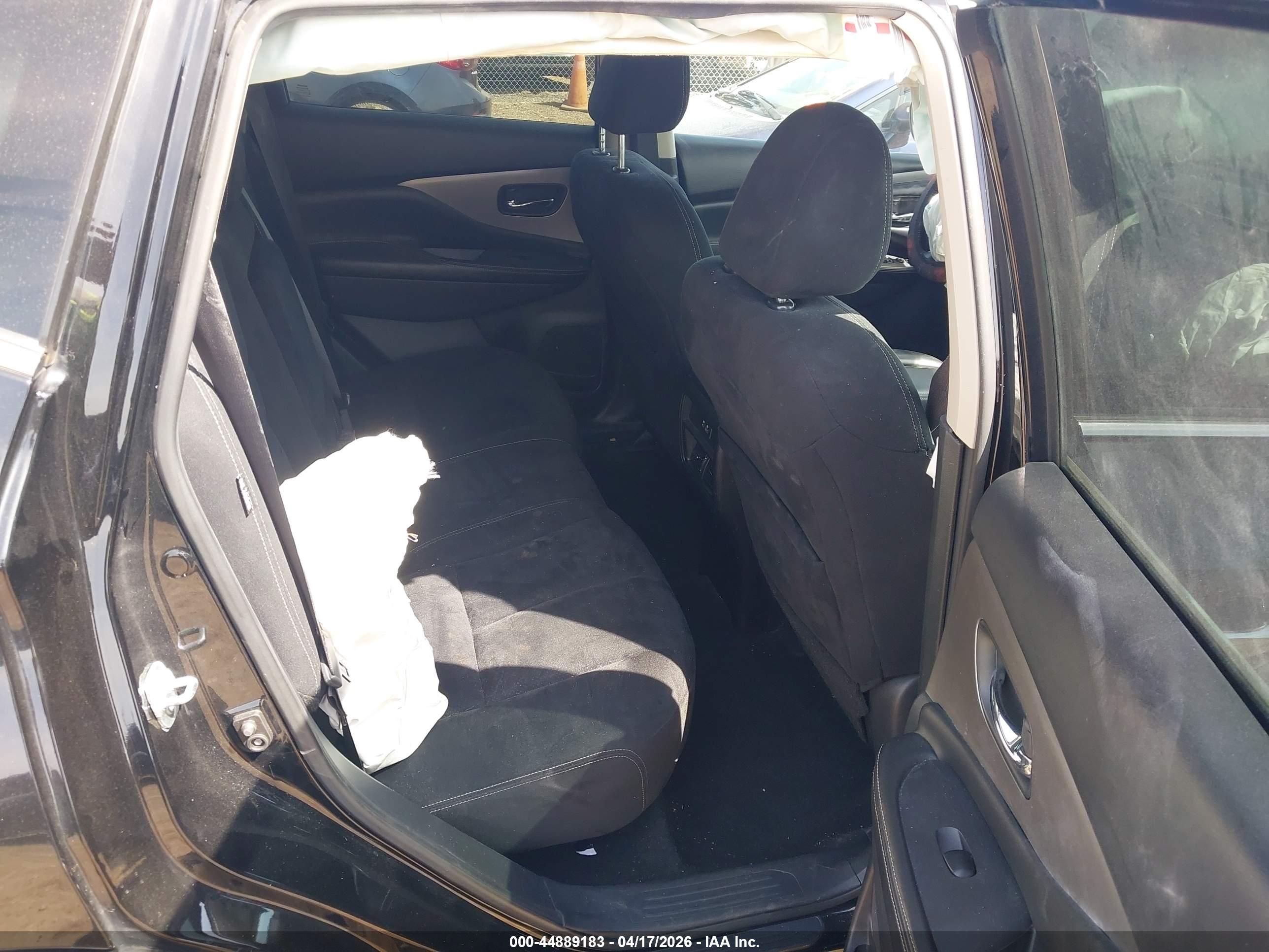 NISSAN MURANO image 8
