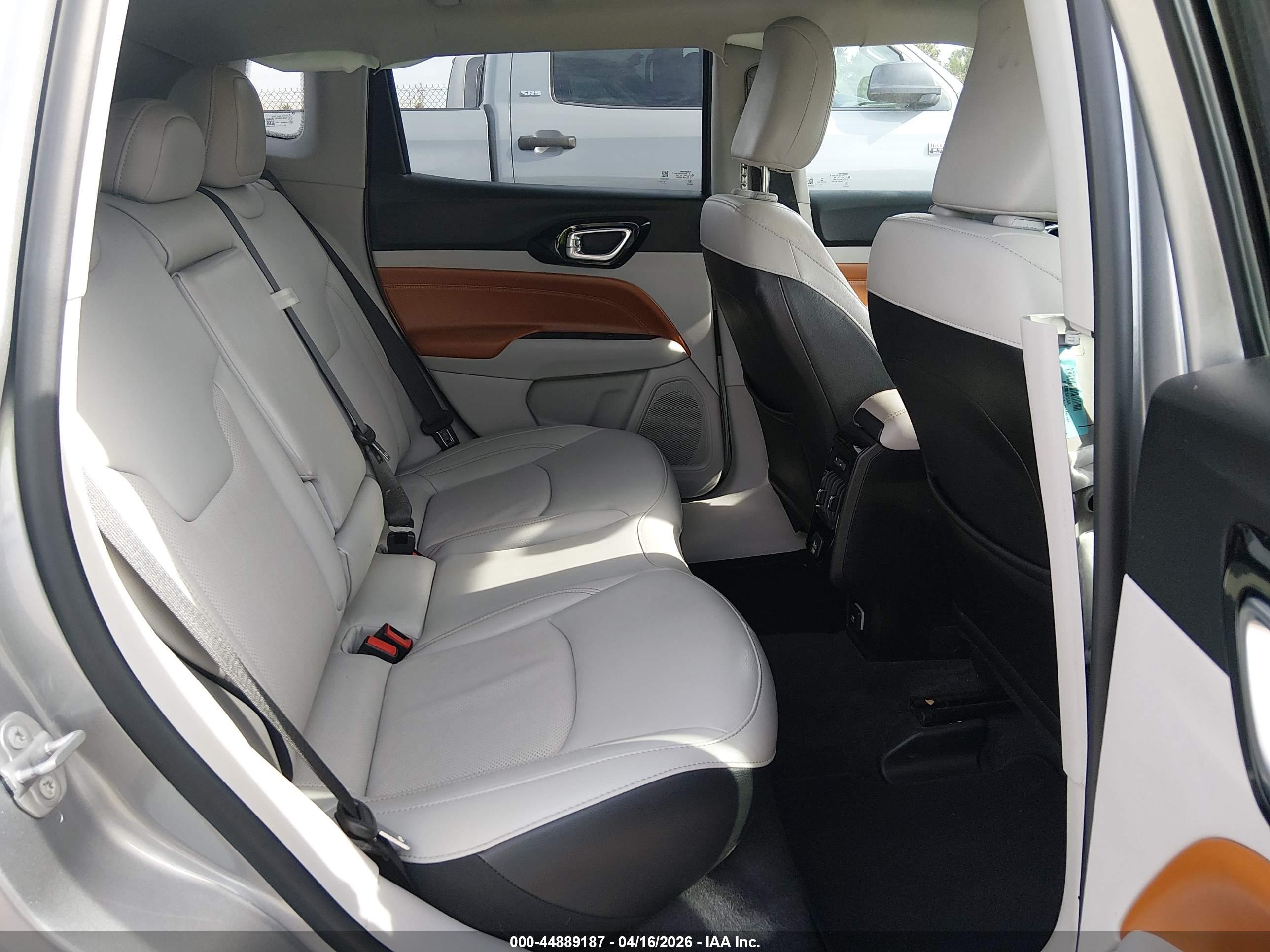 JEEP COMPASS image 8