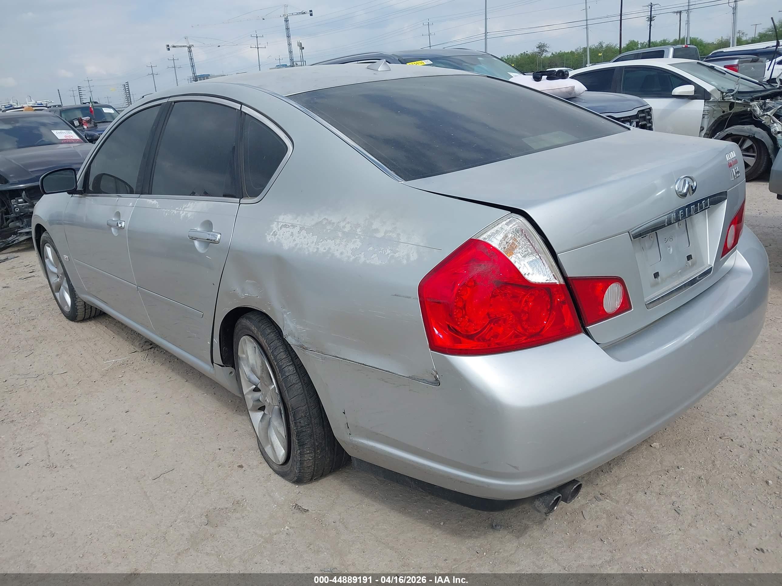 INFINITI M35 image 3