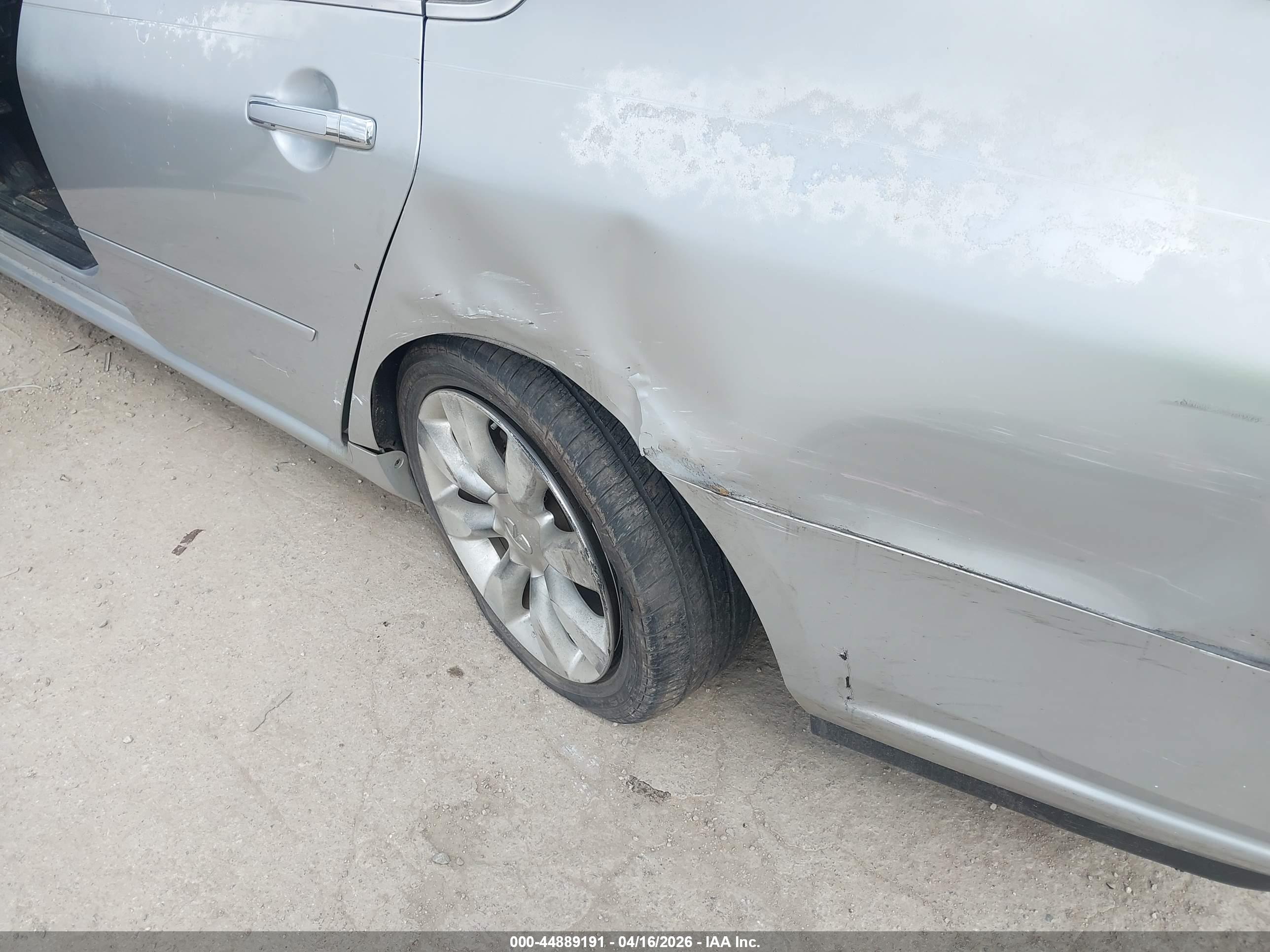 INFINITI M35 image 6