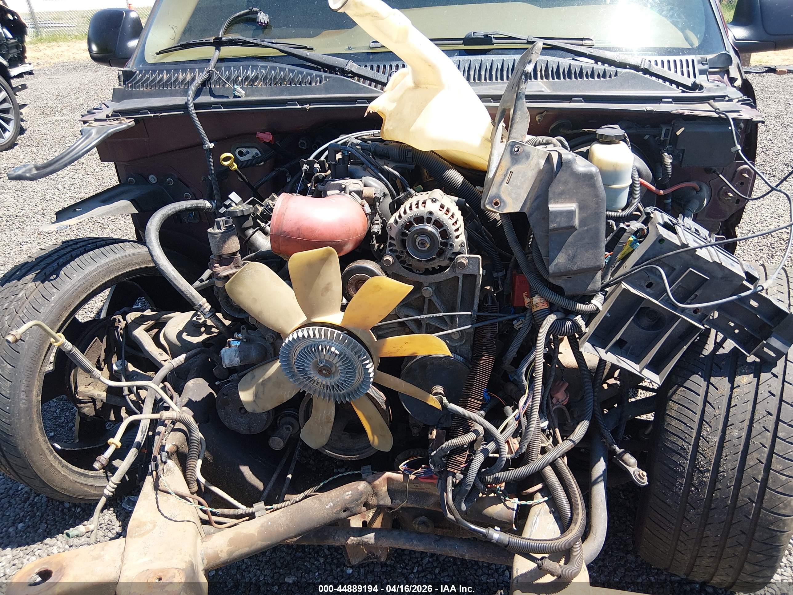 CHEVROLET SILVERADO image 10