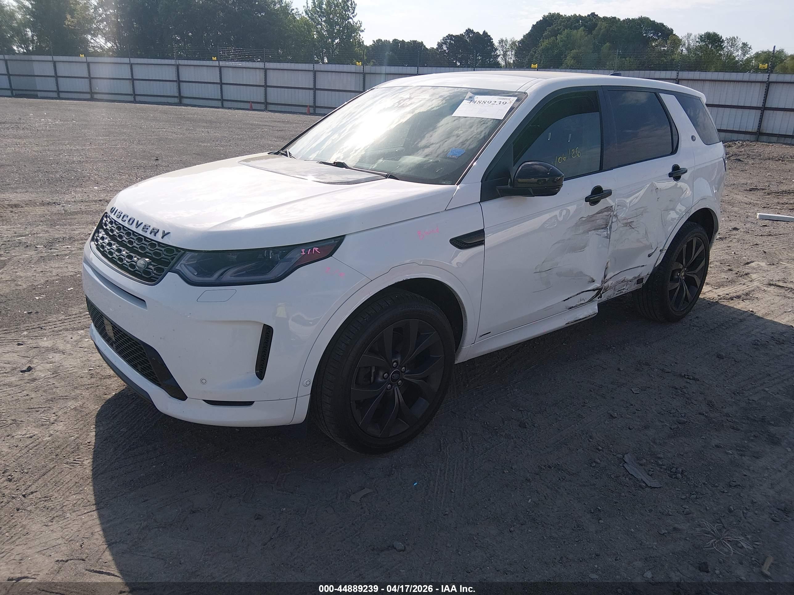 LAND ROVER image 2
