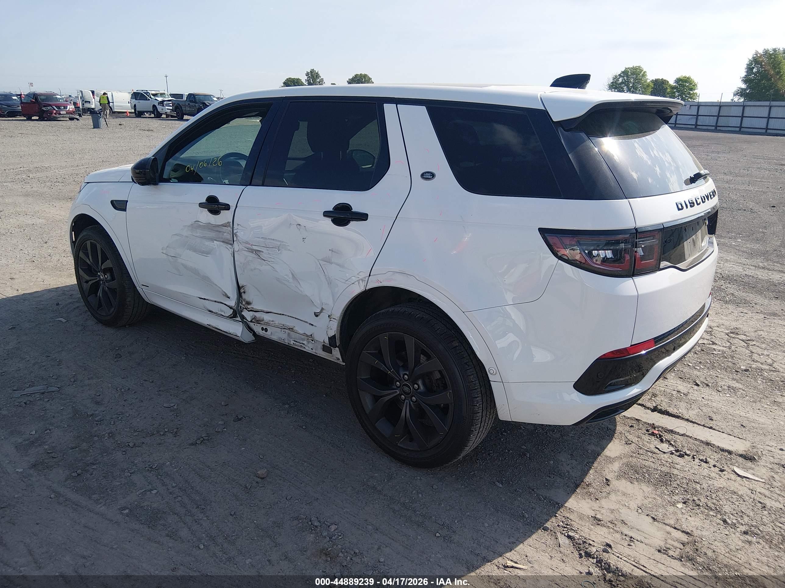 LAND ROVER image 3