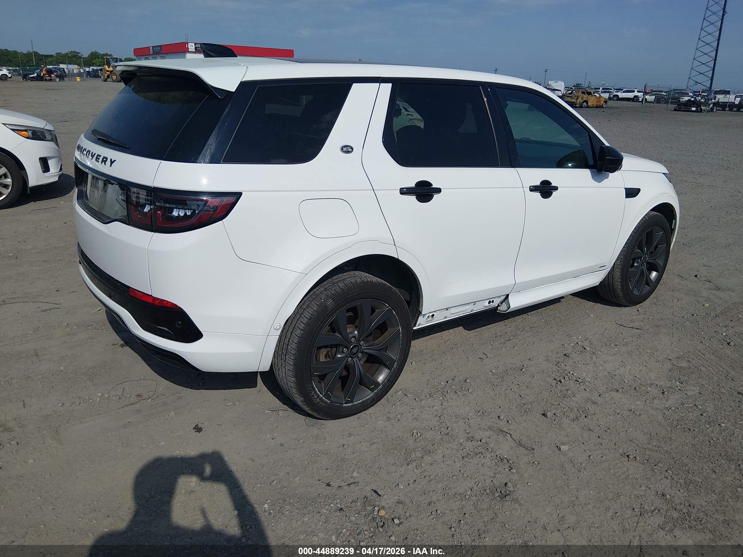 LAND ROVER image 4