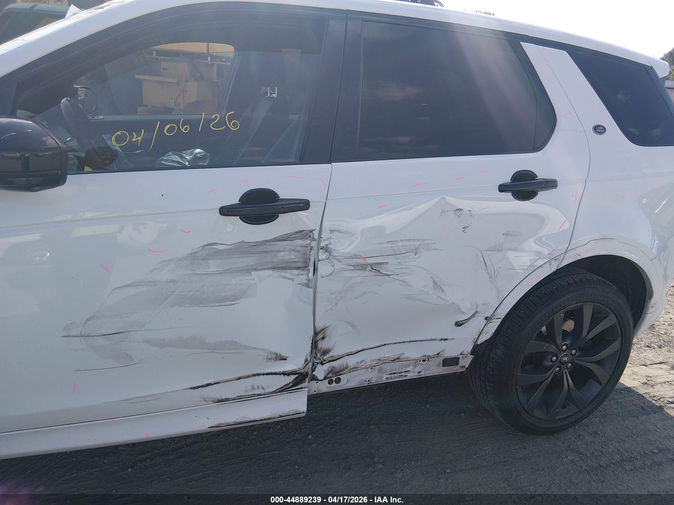 LAND ROVER image 6