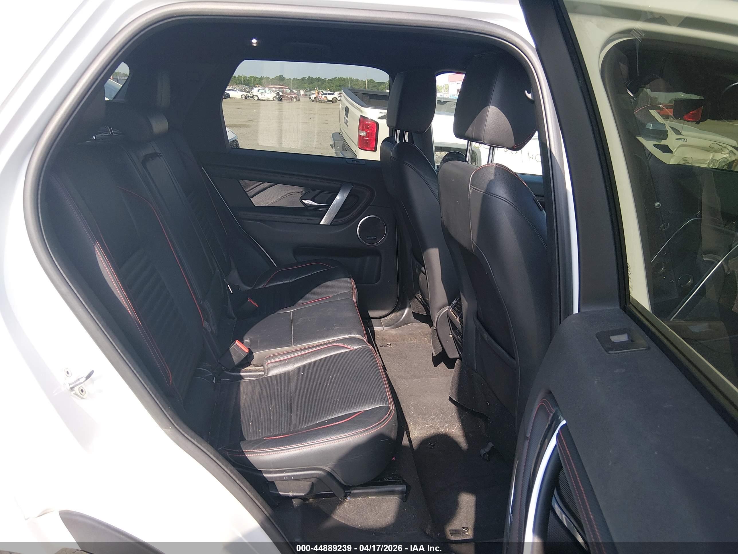 LAND ROVER image 8