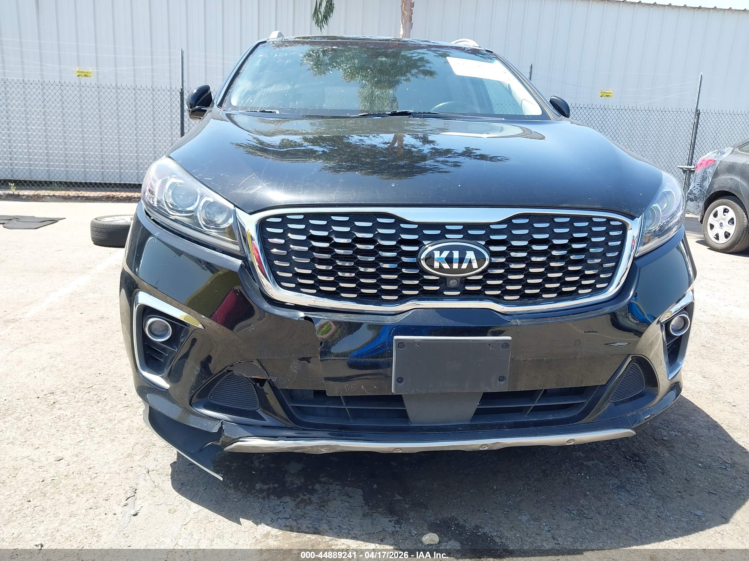 KIA SORENTO image 6