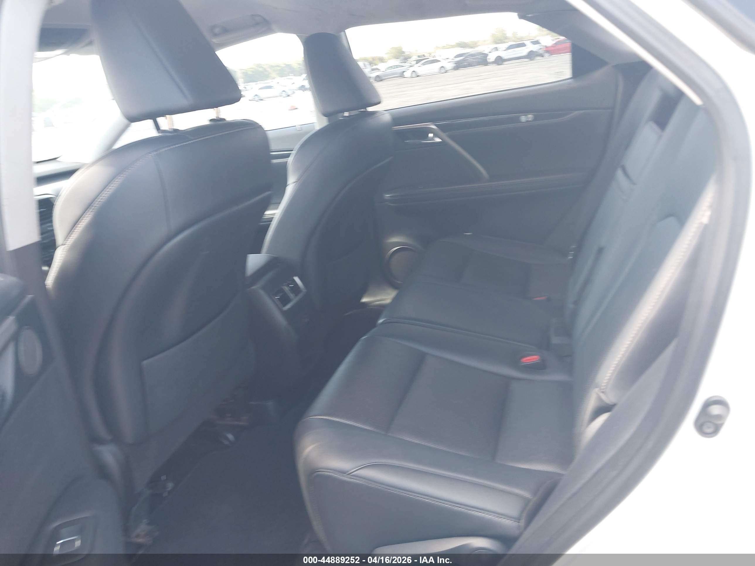 LEXUS RX image 8