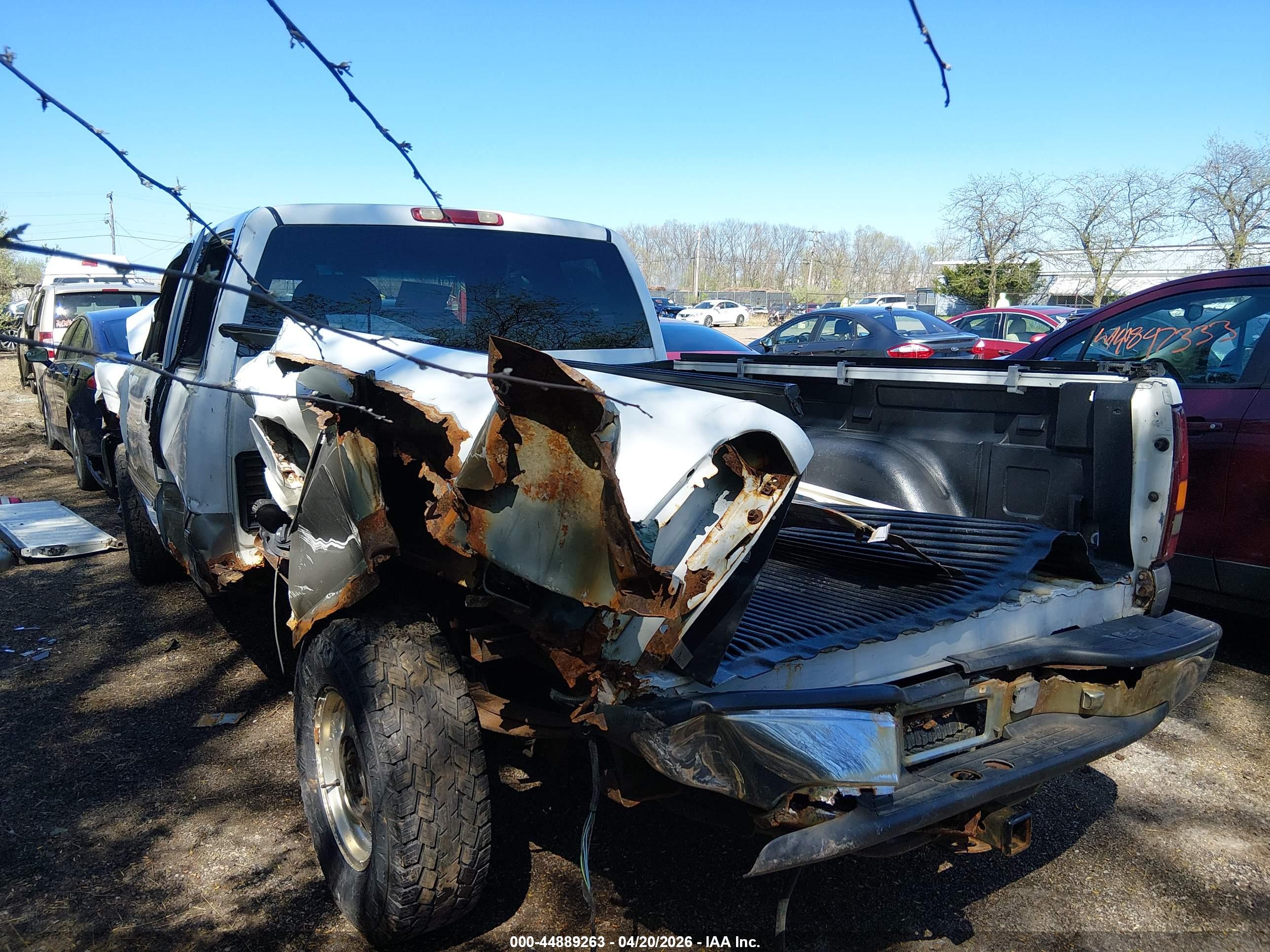 GMC SIERRA image 3