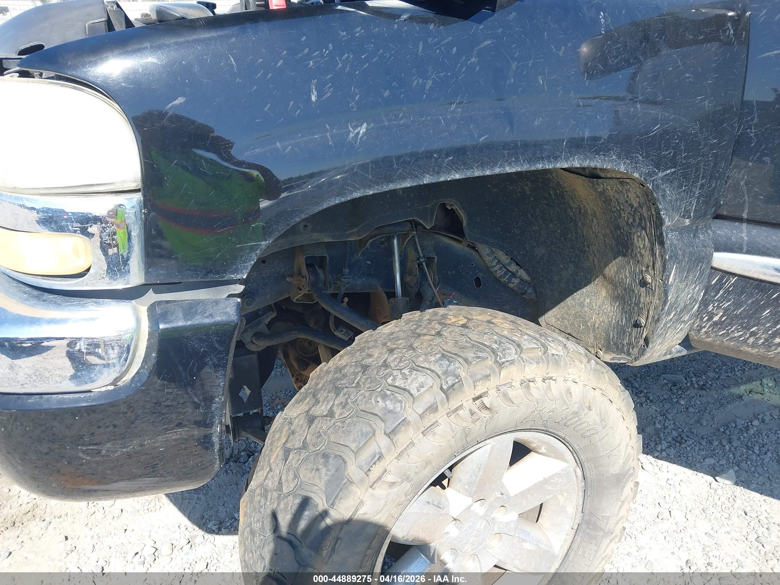 GMC SIERRA image 6