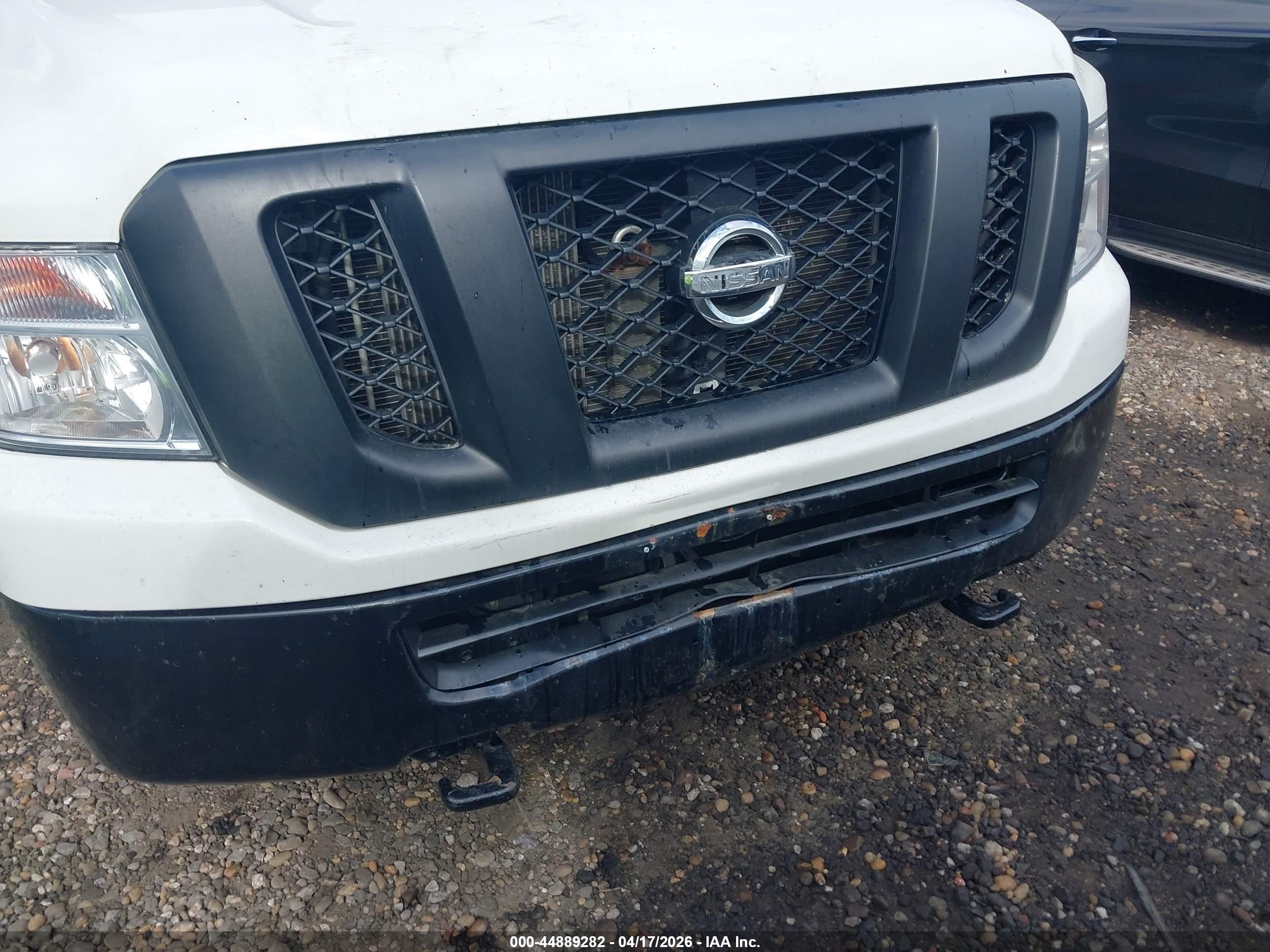 NISSAN NV image 6