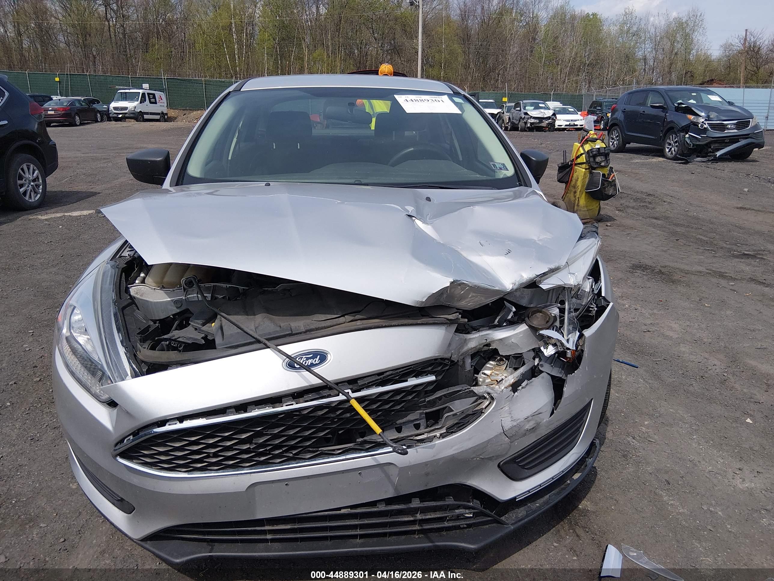 FORD FOCUS image 6