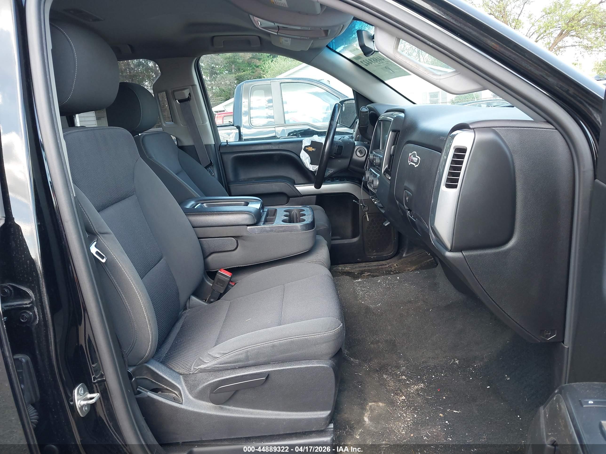CHEVROLET SILVERADO image 5