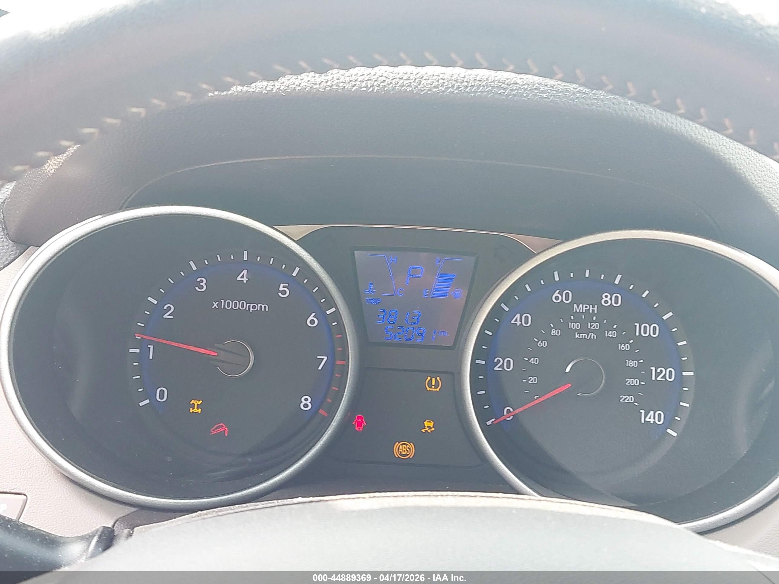 HYUNDAI TUCSON image 7