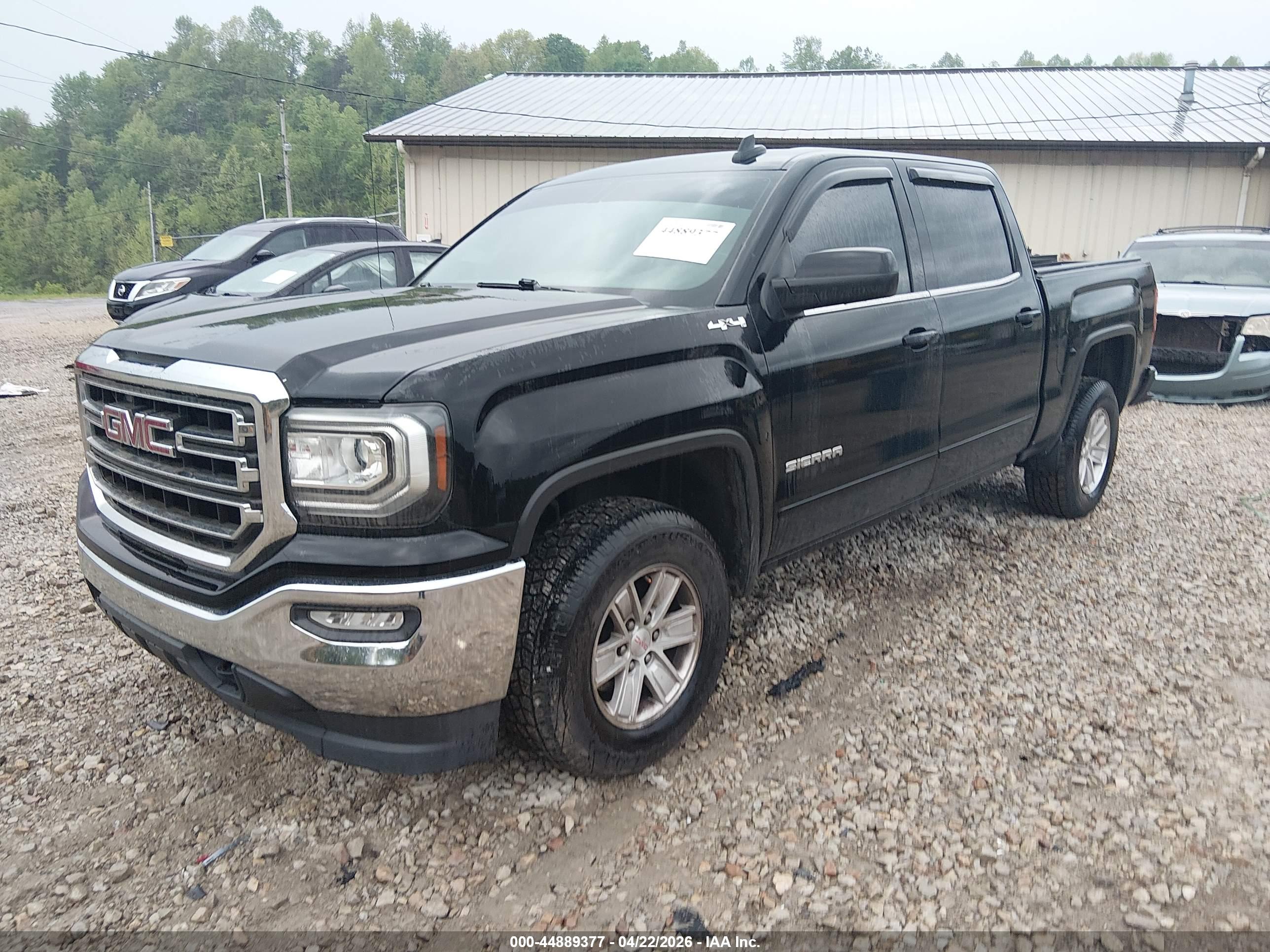 GMC SIERRA image 2