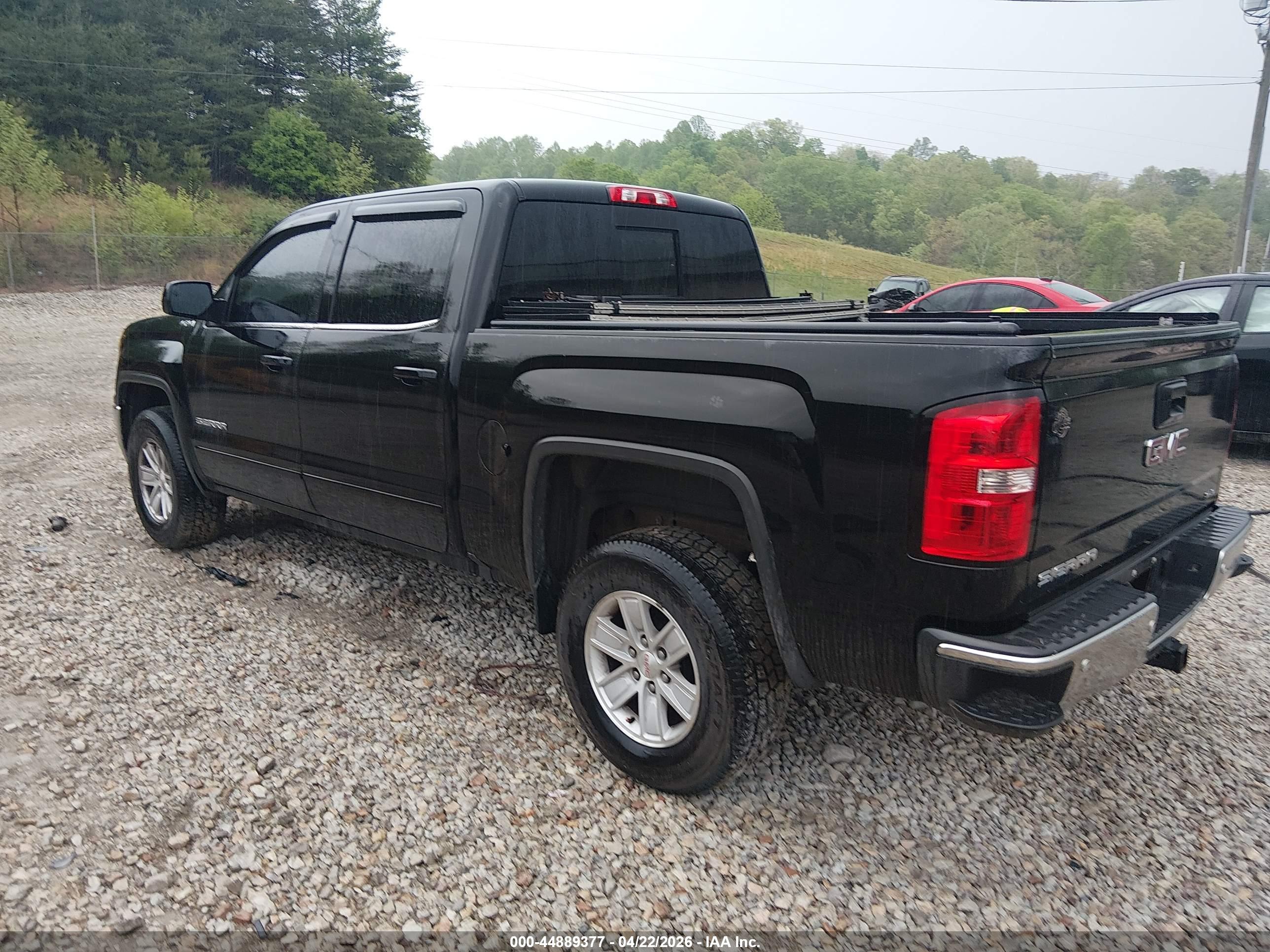GMC SIERRA image 3